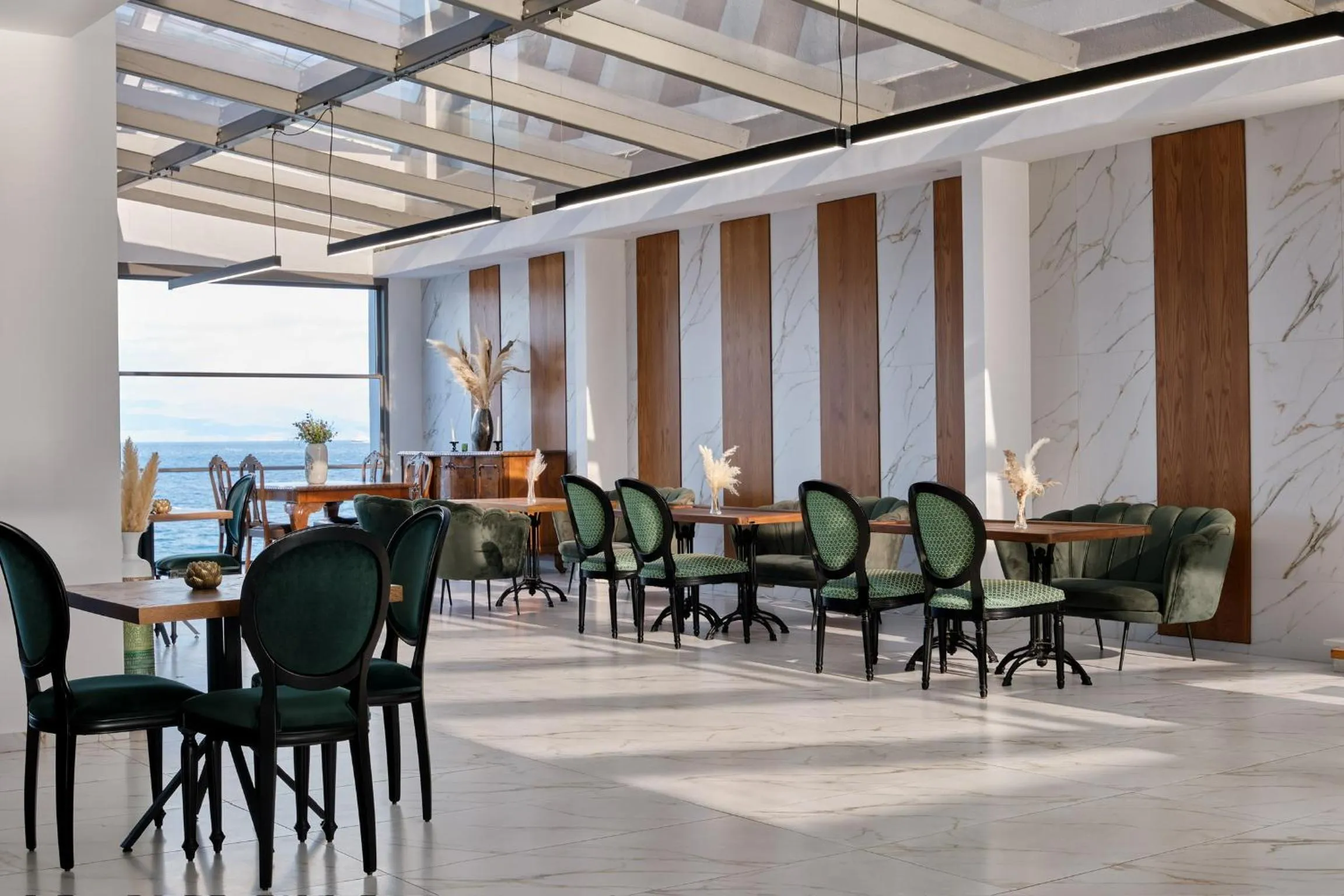 Restaurant/places to eat in Mythical Coast Wellness Retreat