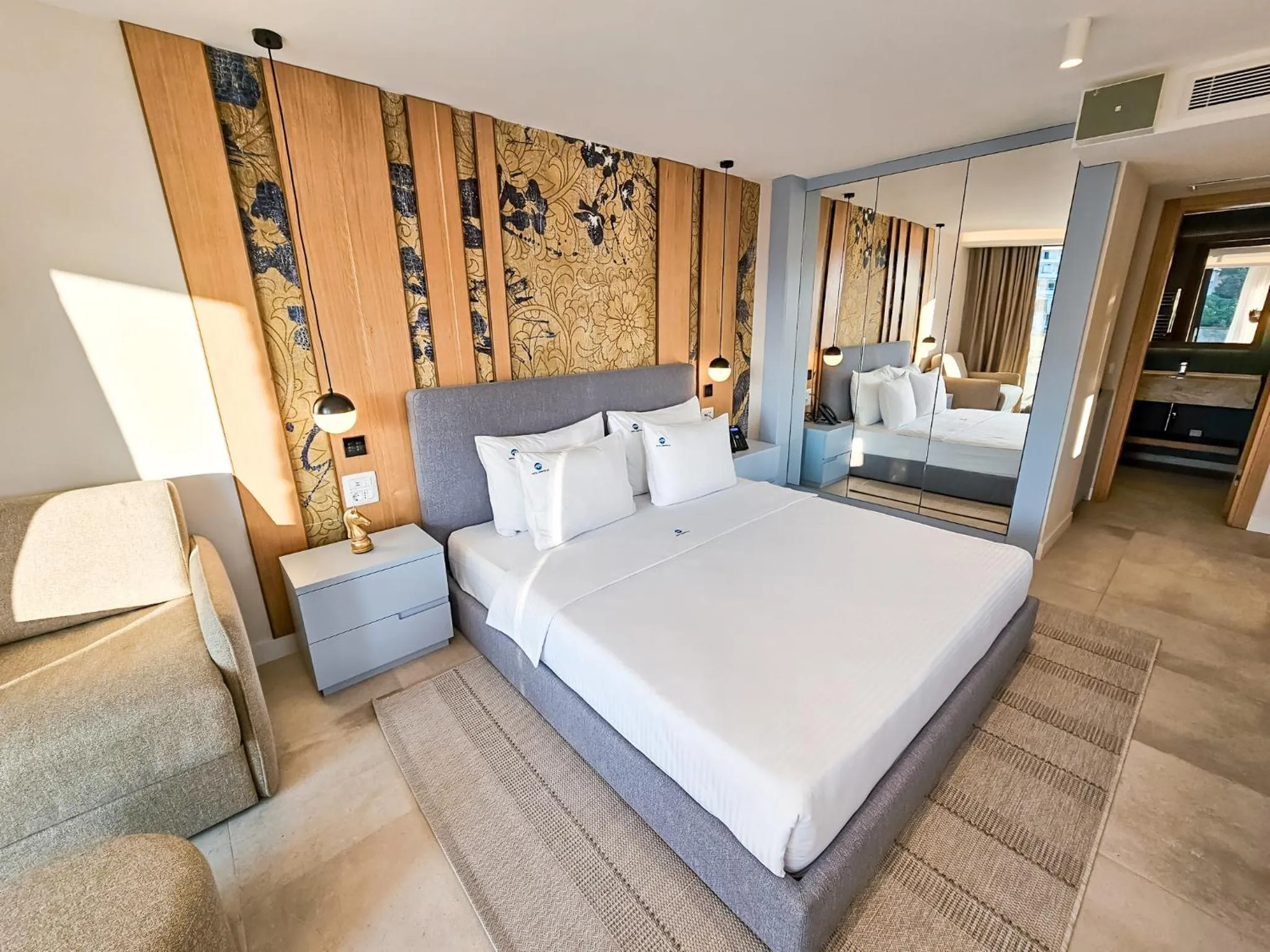 Bedroom, Bed in The New Hotel Mediteran - VILLA Edition