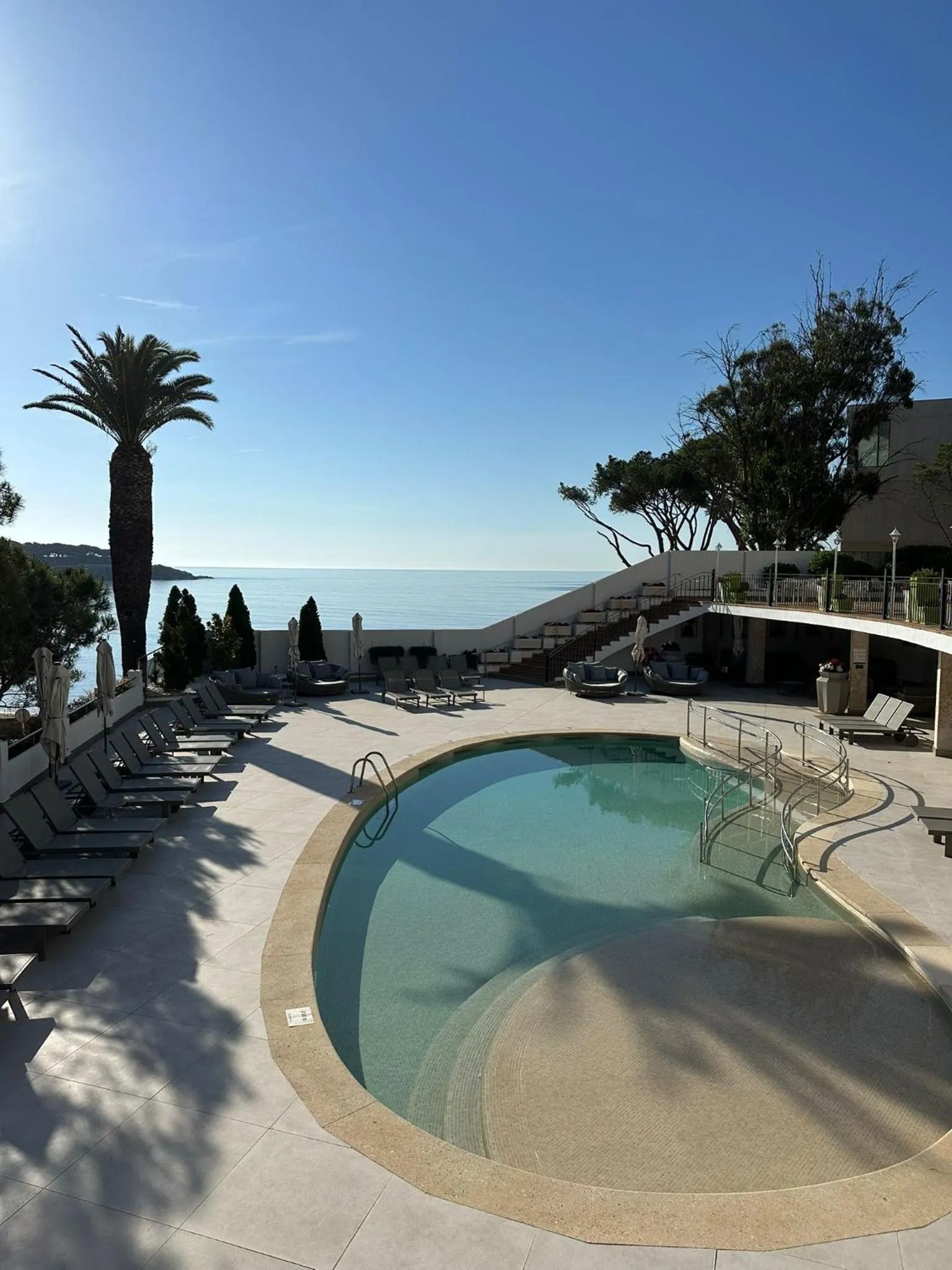 Swimming pool in Ilunion Caleta Park