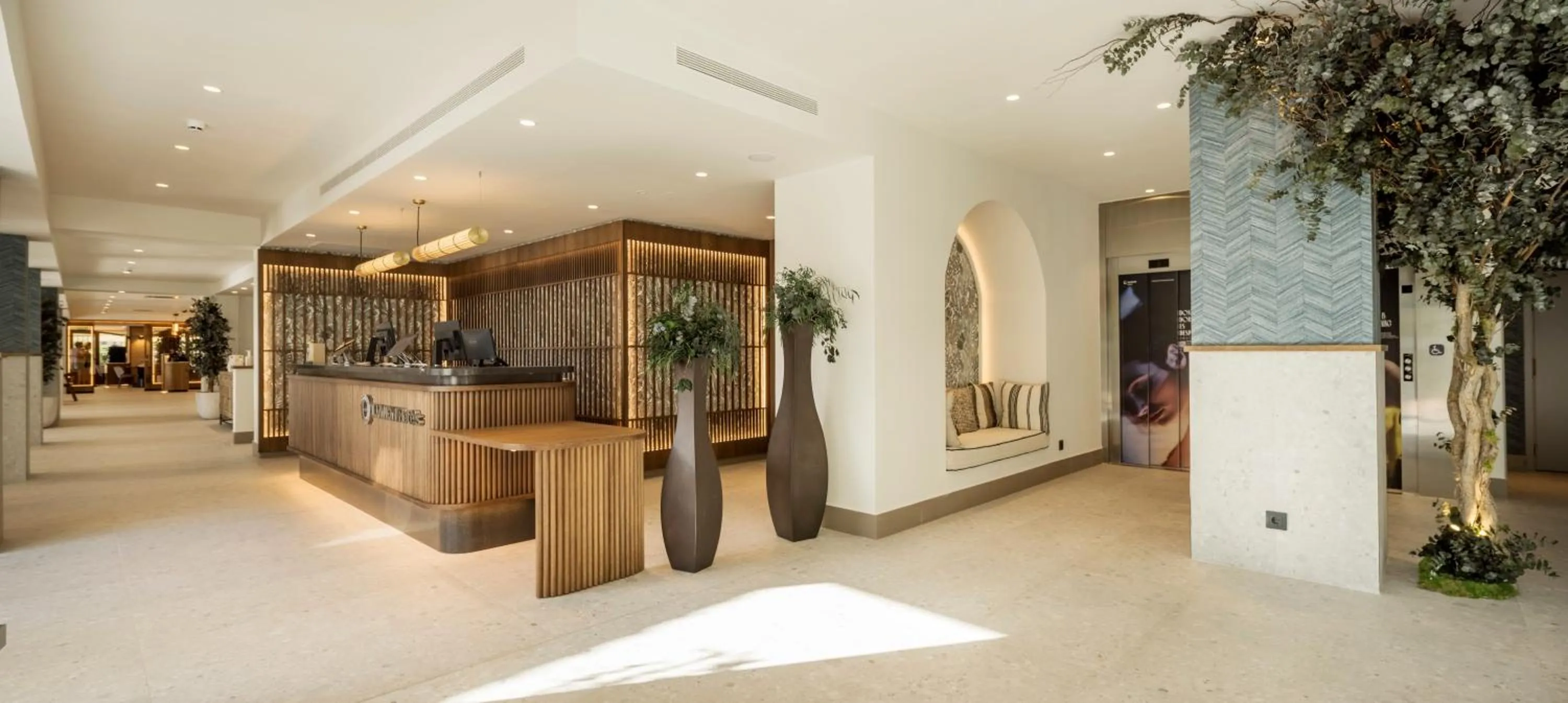 Lobby or reception in Ilunion Caleta Park