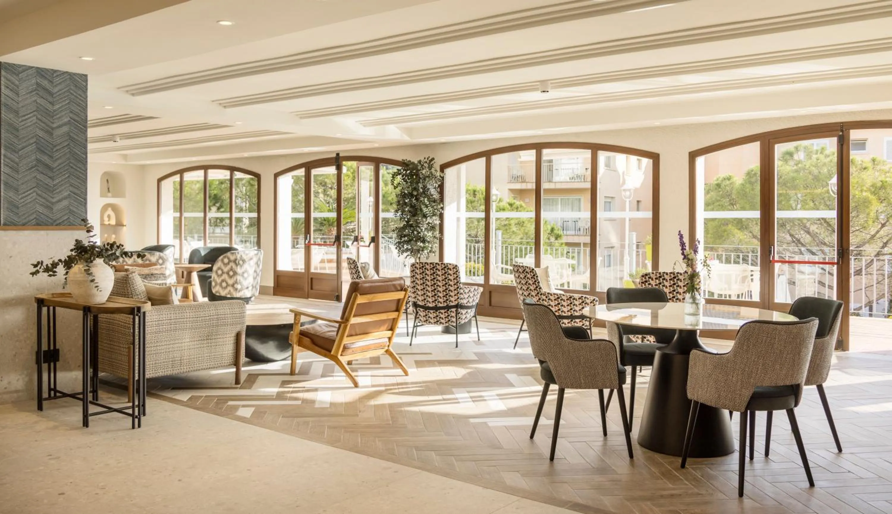 Living room in Ilunion Caleta Park