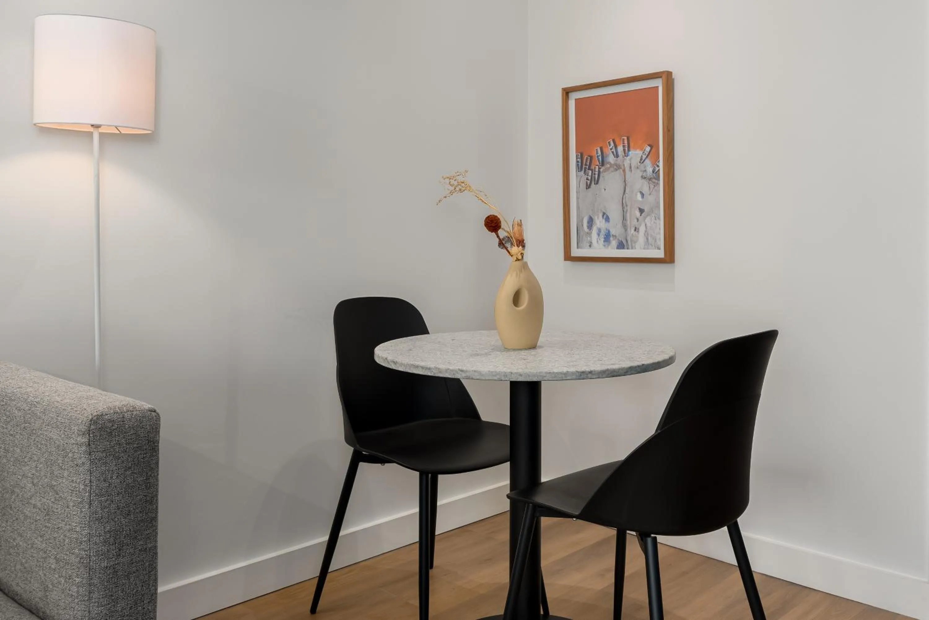 Seating area in Newlands Peak Aparthotel by Totalstay