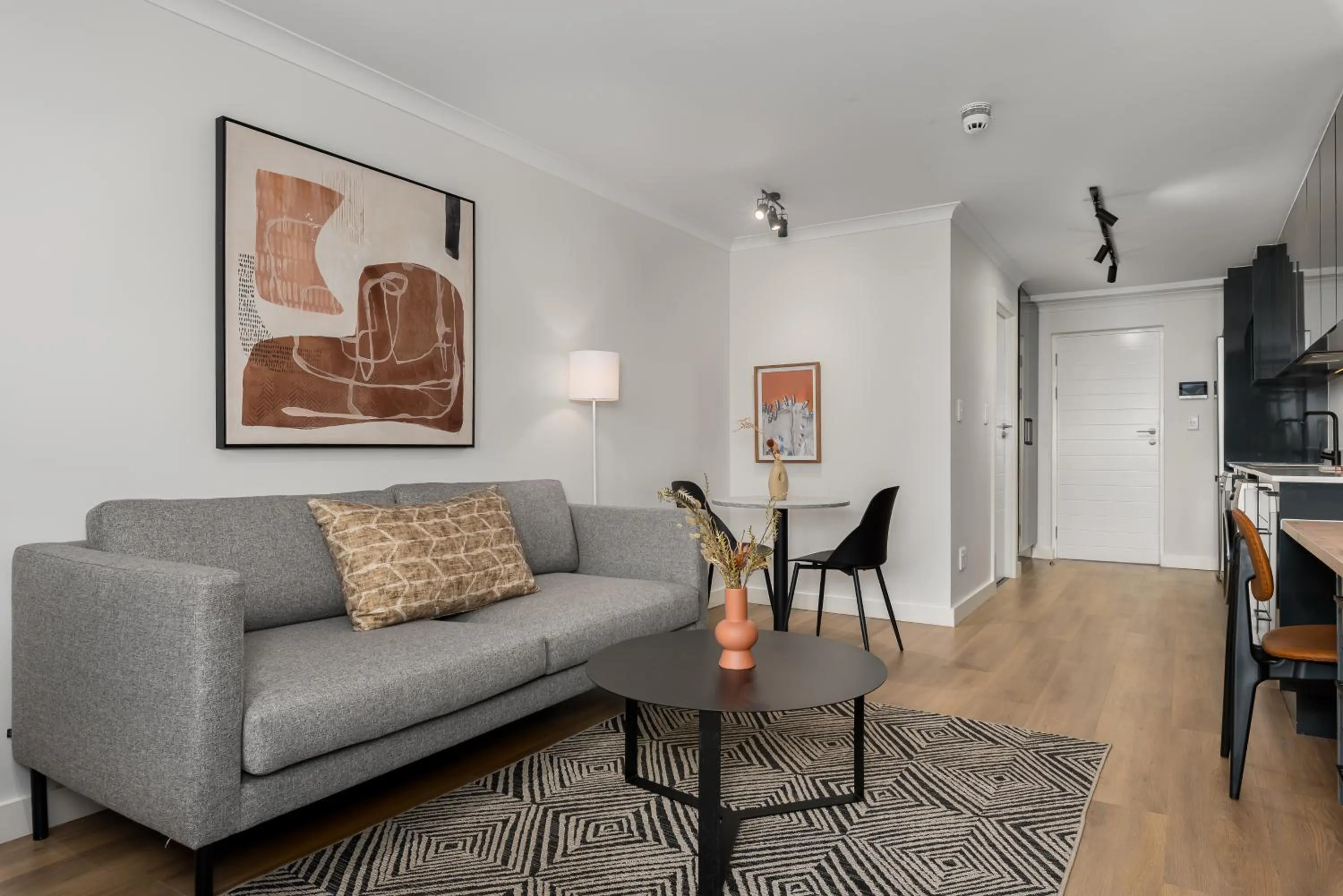 Living room in Newlands Peak Aparthotel by Totalstay