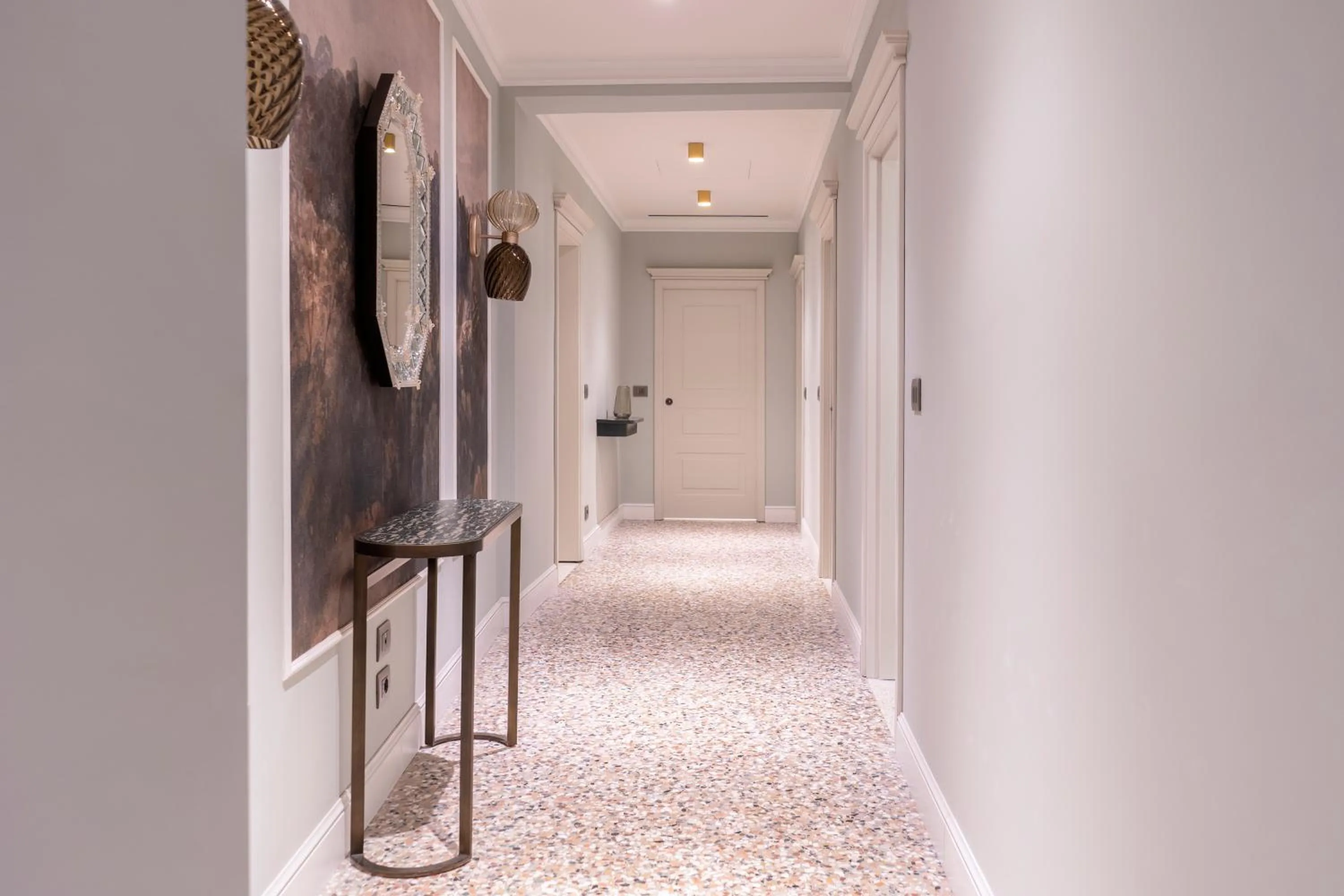 Decorative detail in Be Mate Ponte di Rialto