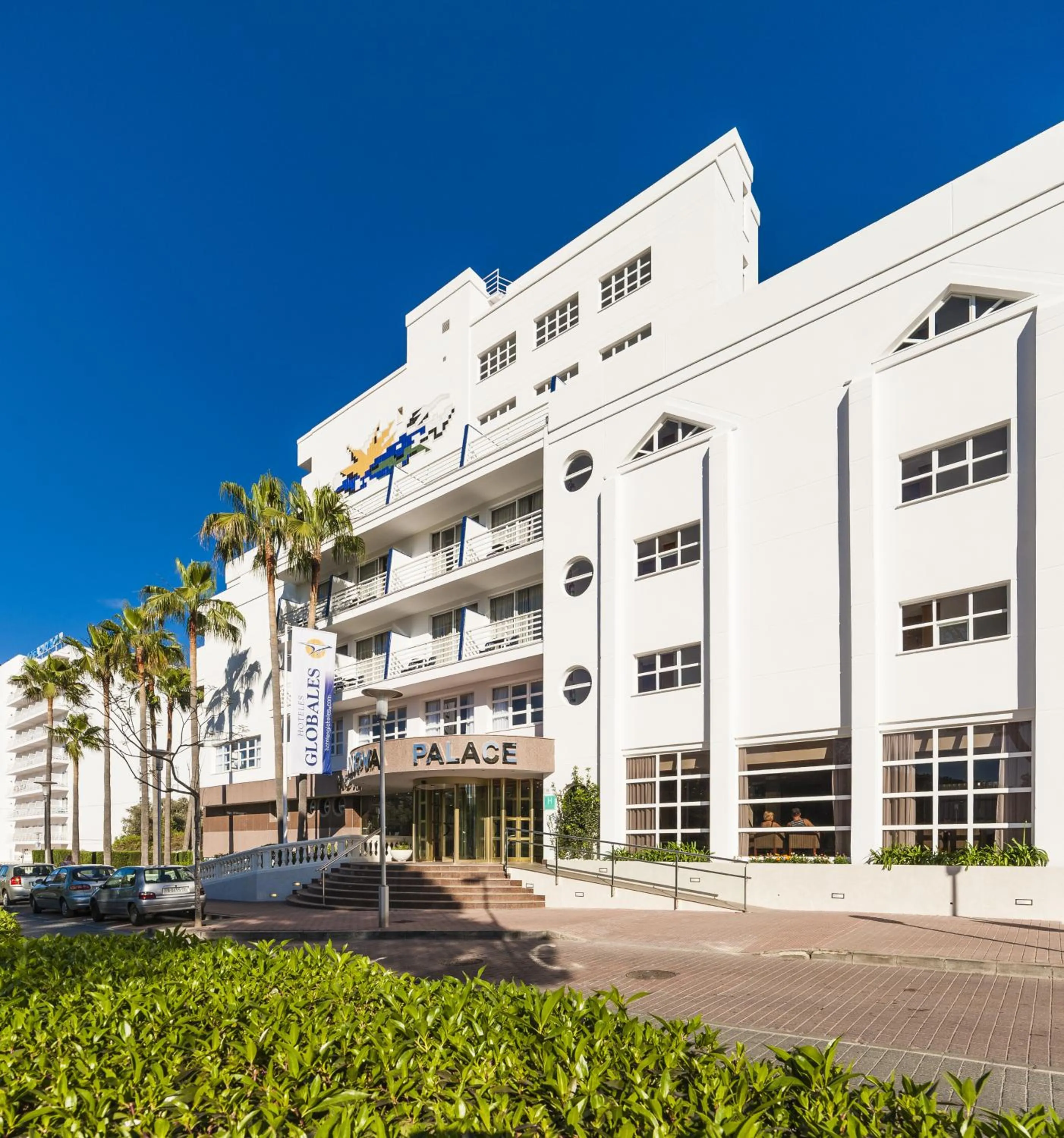 Facade/entrance in Globales Palmanova Palace