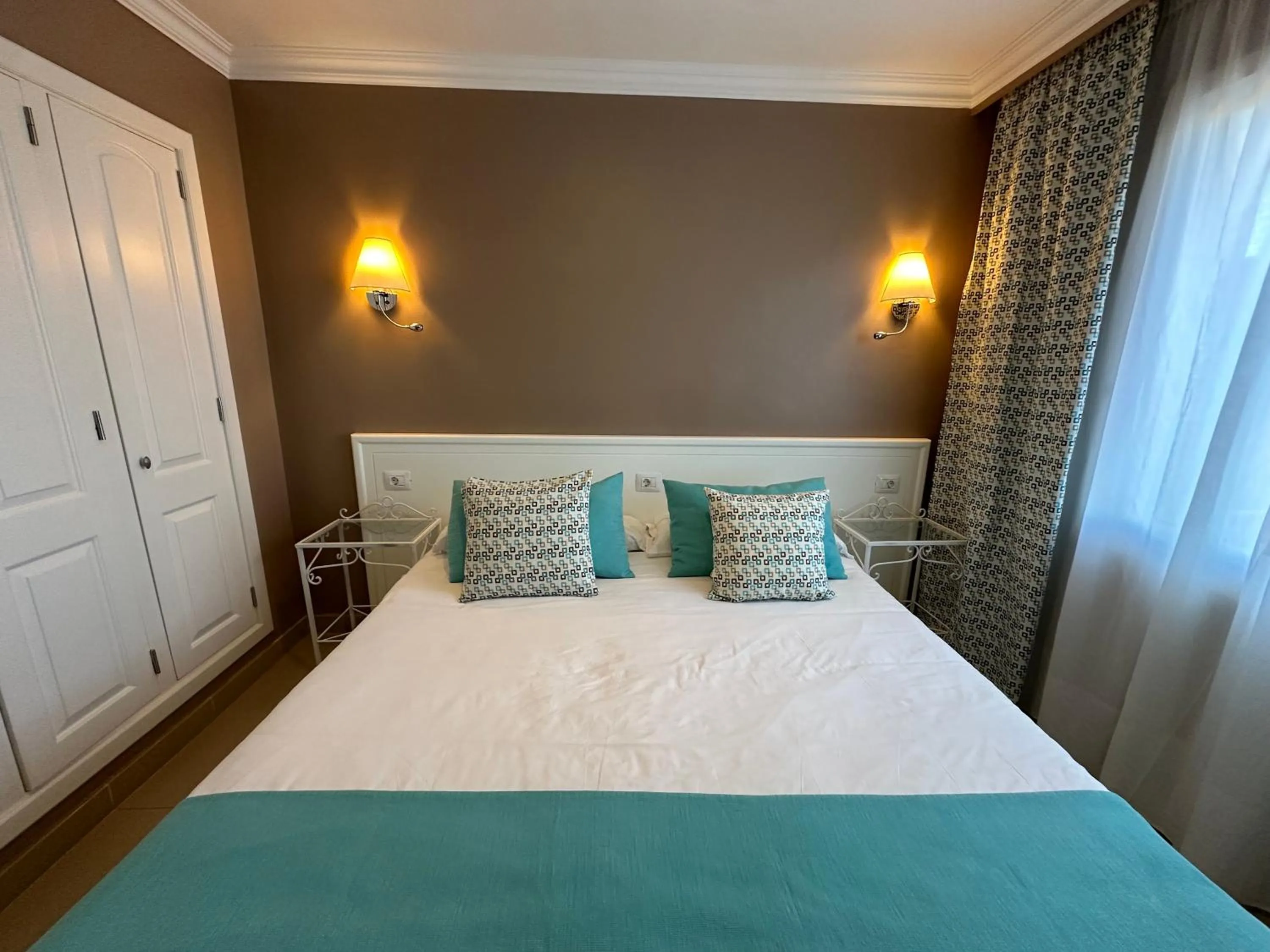 Bed in RF La Quinta Park Suites