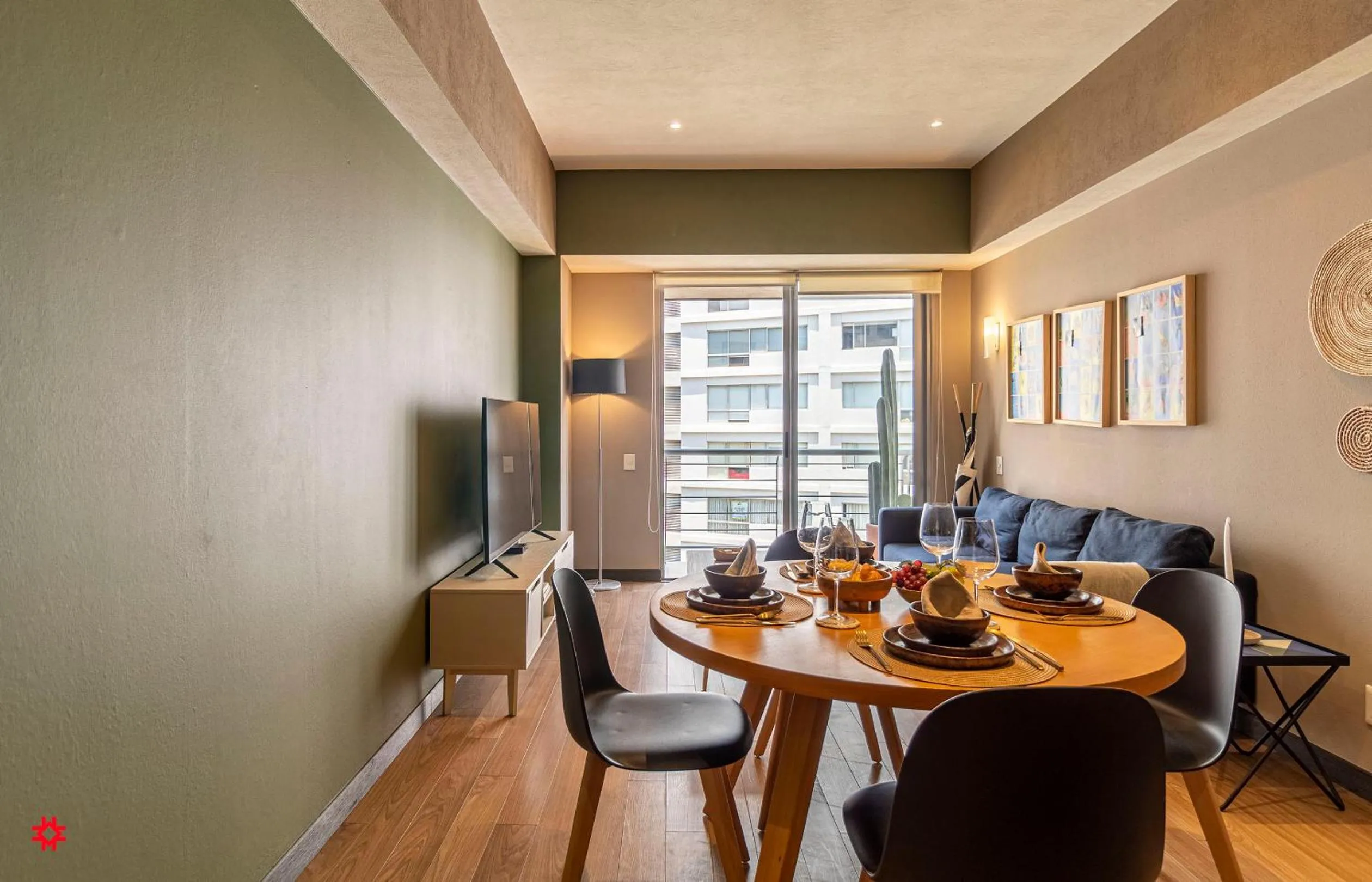 Food and drinks in Casa Vive Grand by Kukun