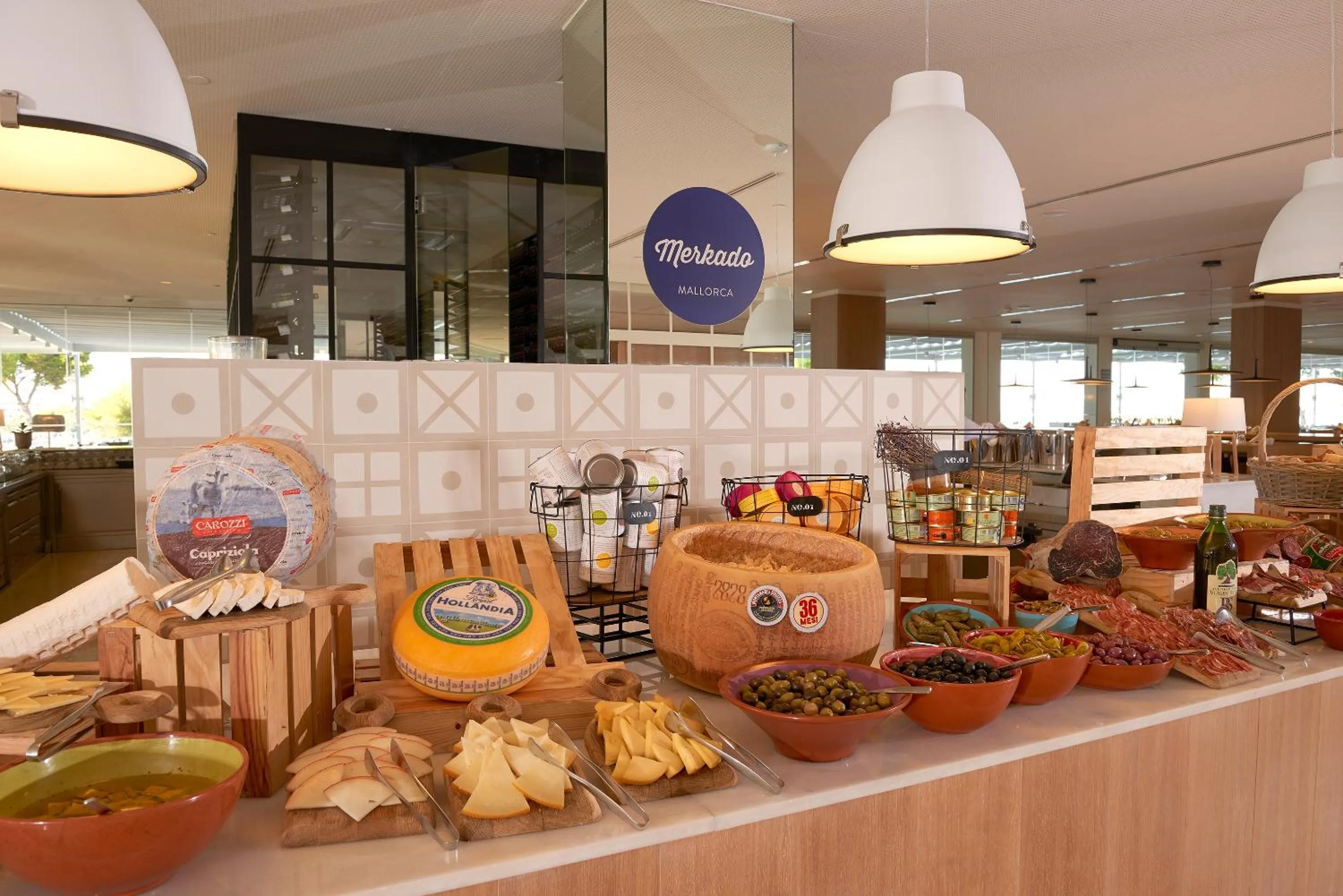 Restaurant/places to eat in Meliá Calviá Beach