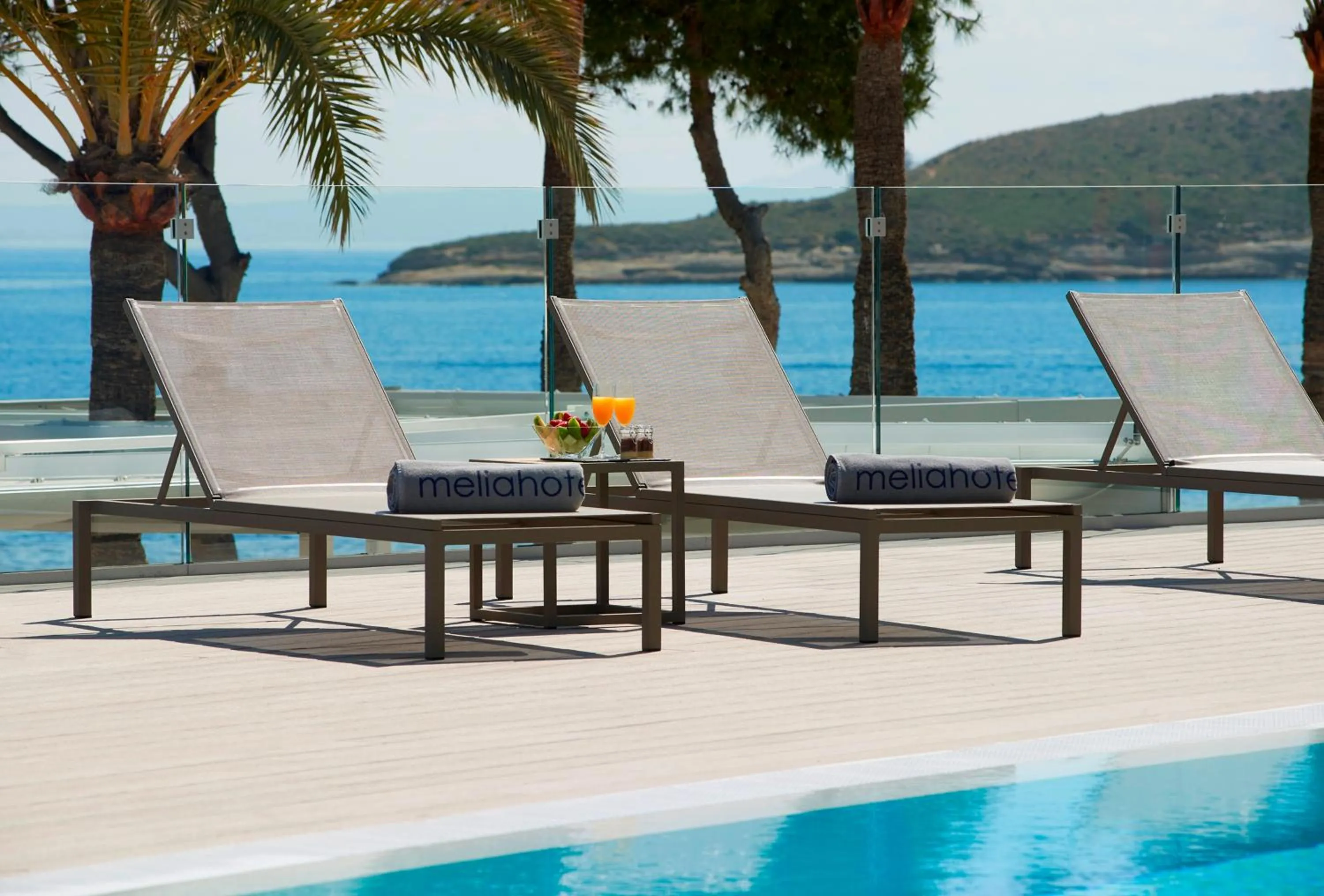 Swimming pool in Meliá Calviá Beach