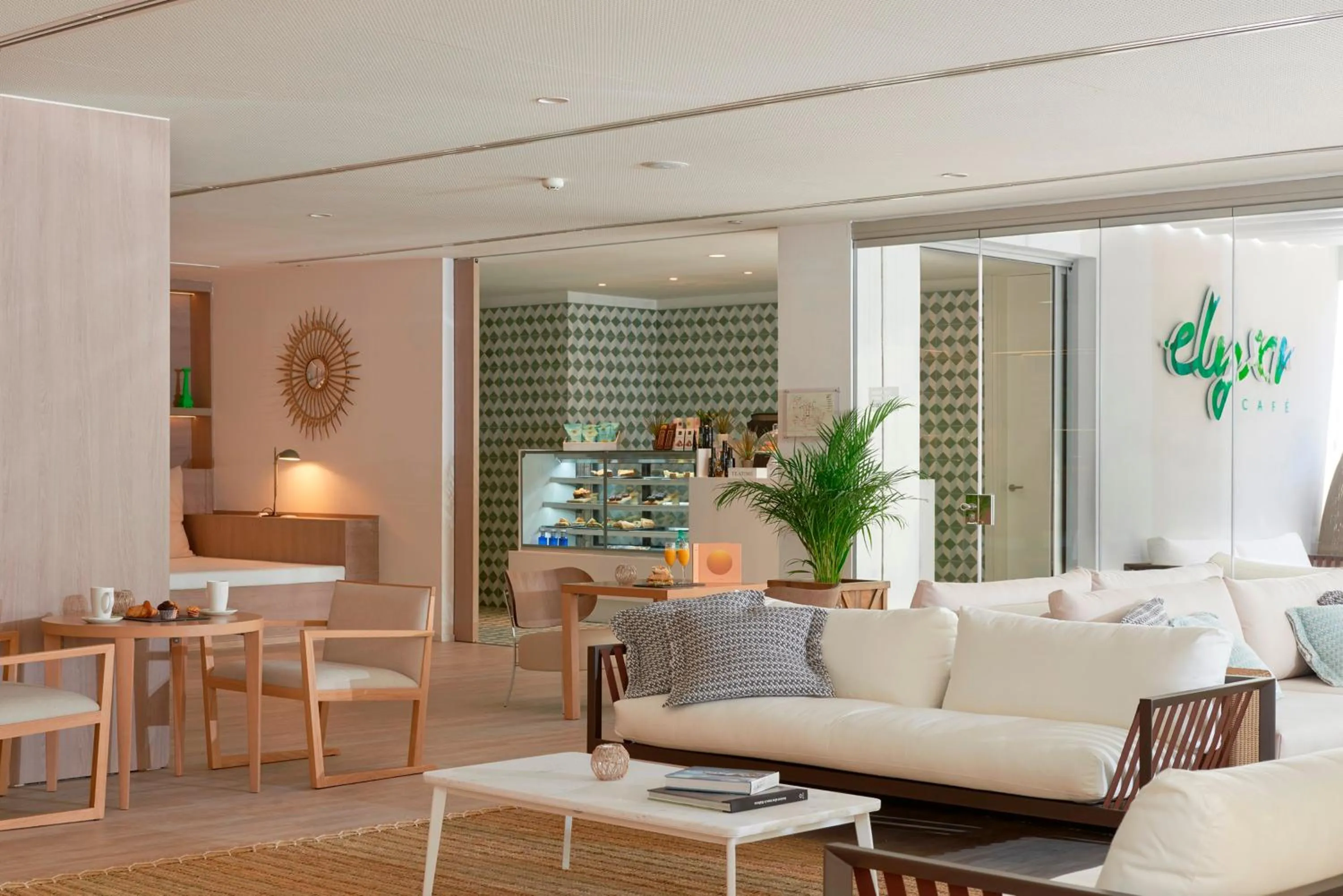 Lobby or reception in Meliá Calviá Beach