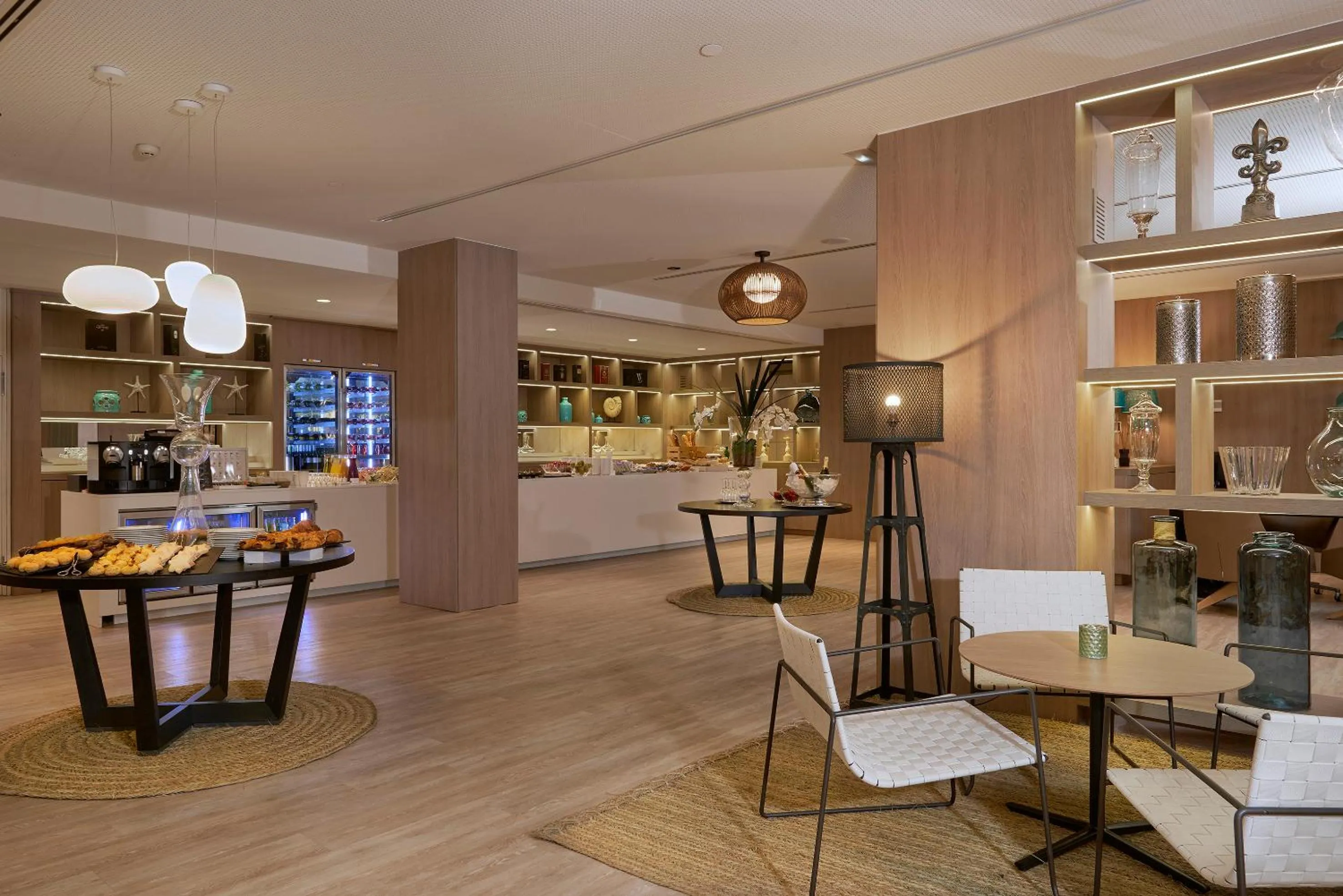 Coffee/tea facilities in Meliá Calviá Beach