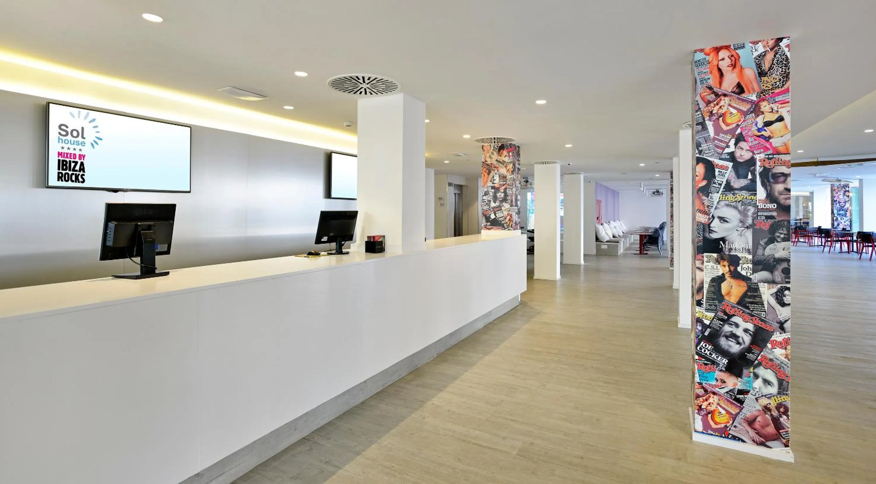 Lobby or reception in Sol House Mallorca
