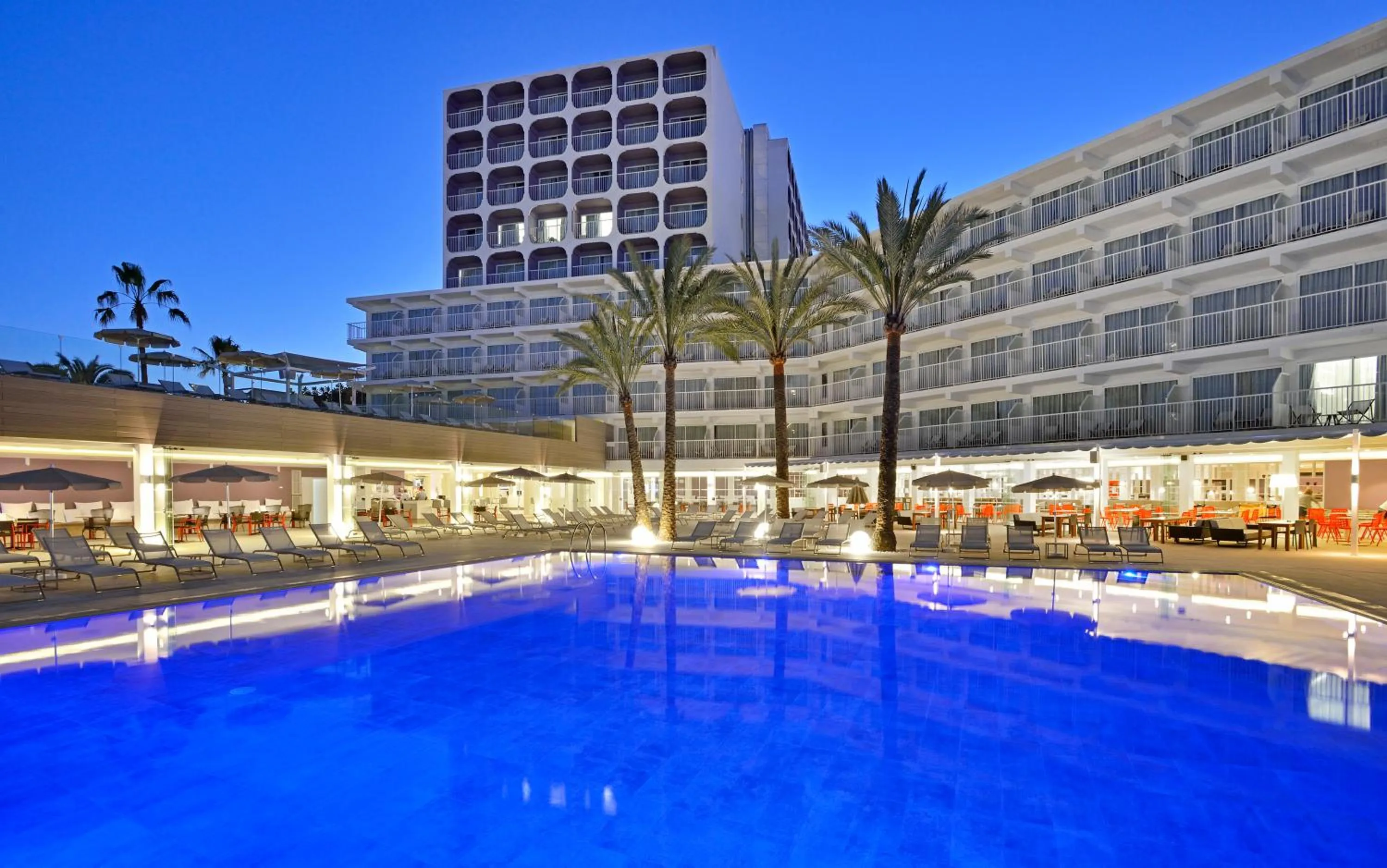 Swimming pool in Sol House Mallorca