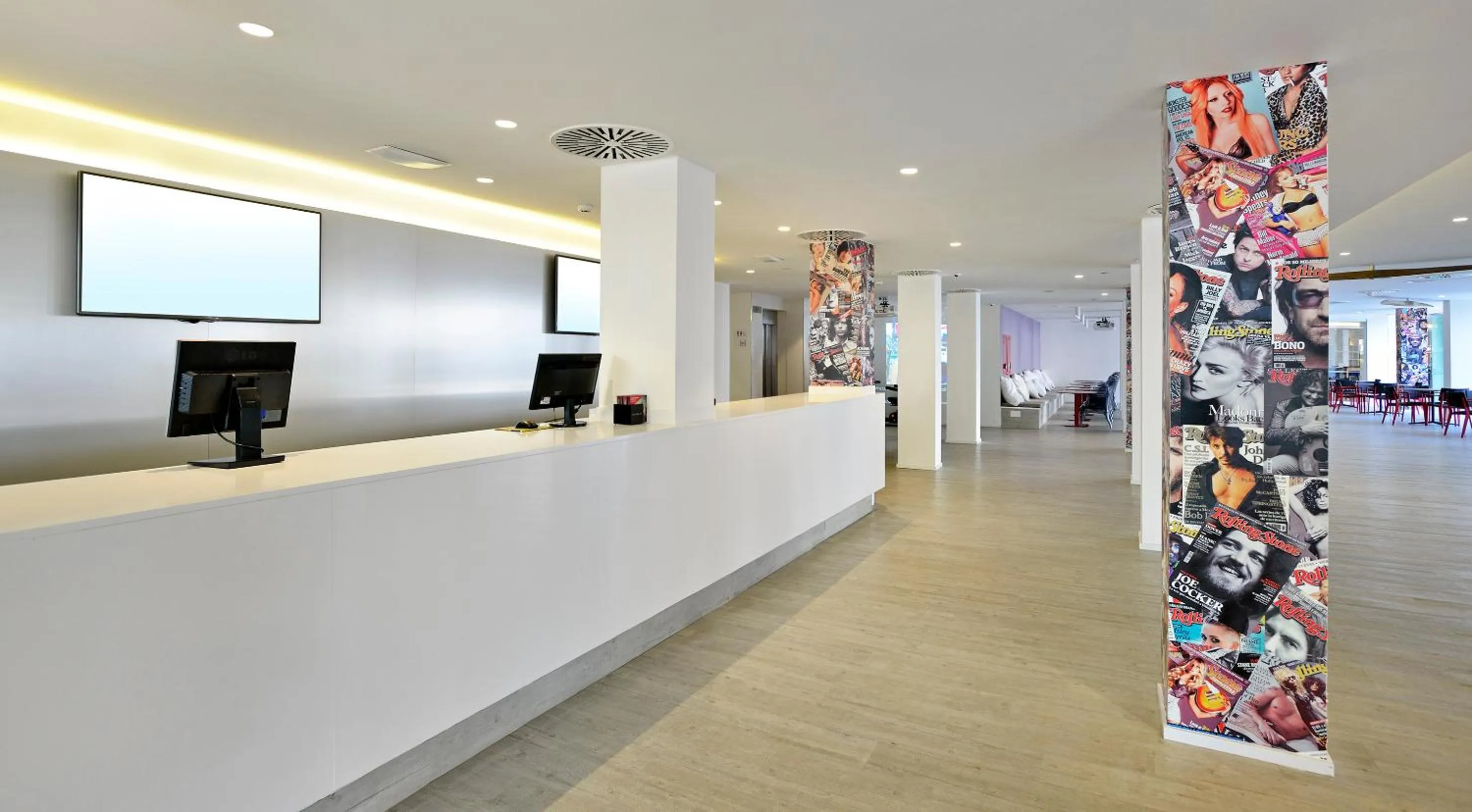 Lobby or reception in Sol House Mallorca