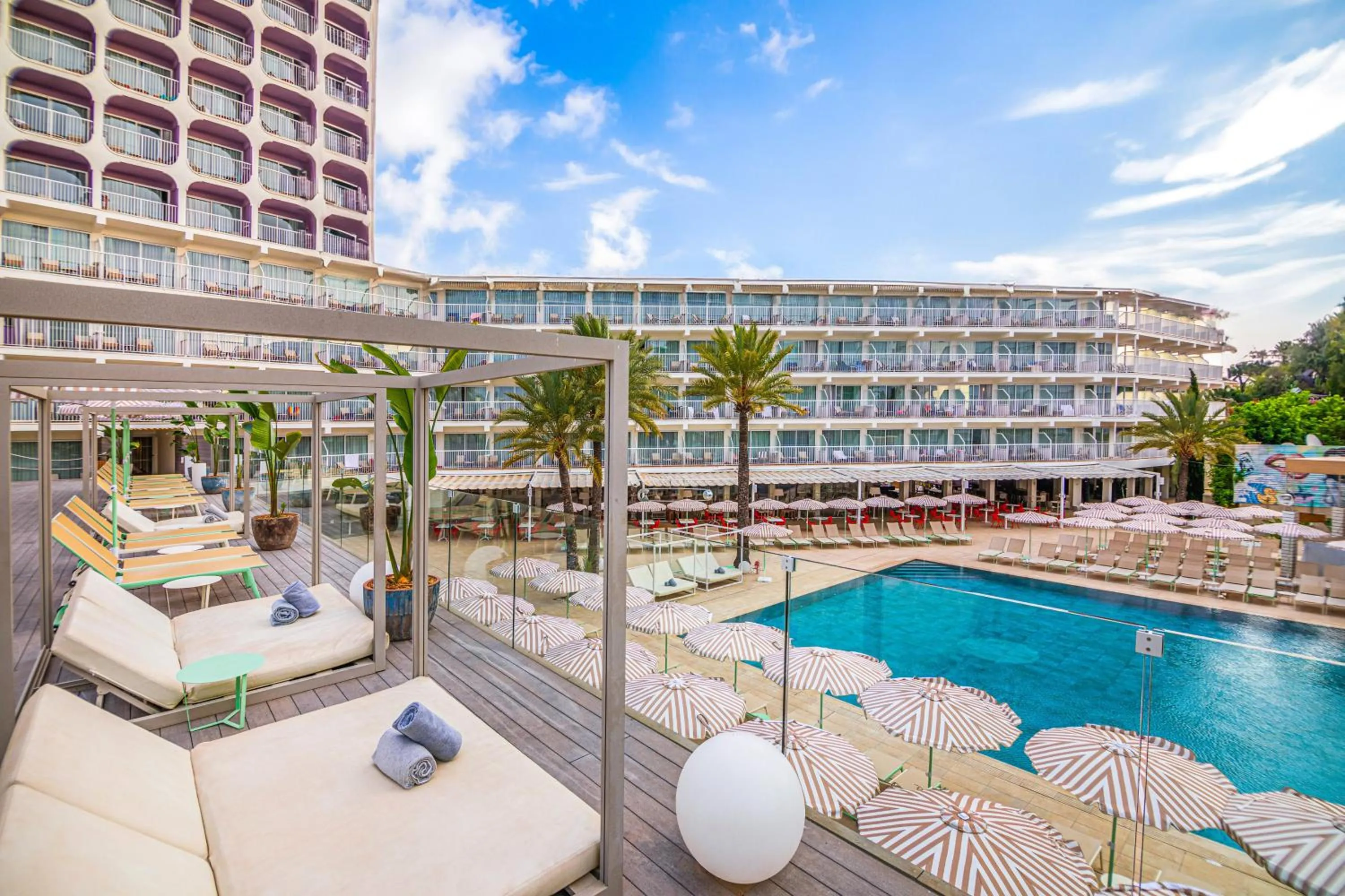 Swimming pool in Sol House Mallorca