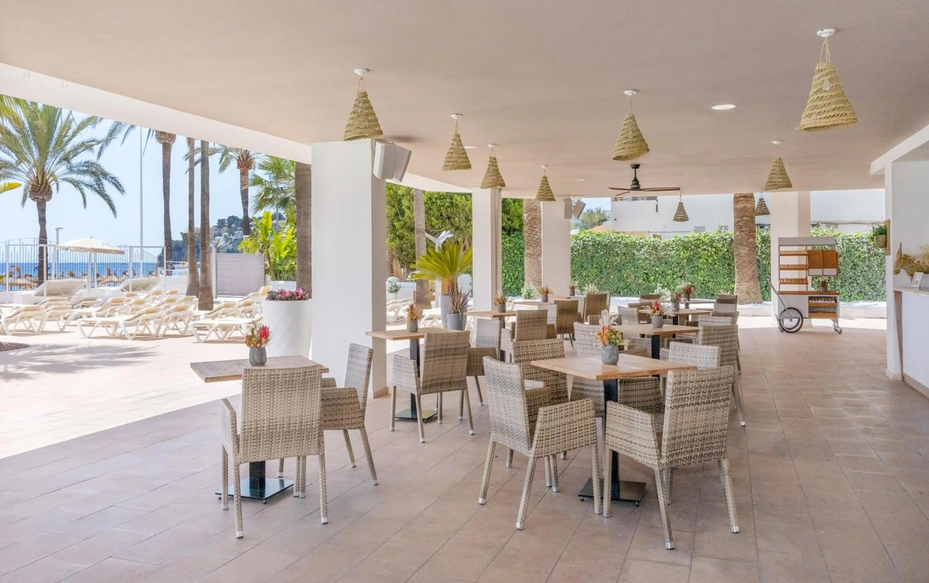 Restaurant/places to eat in Sol House Mallorca