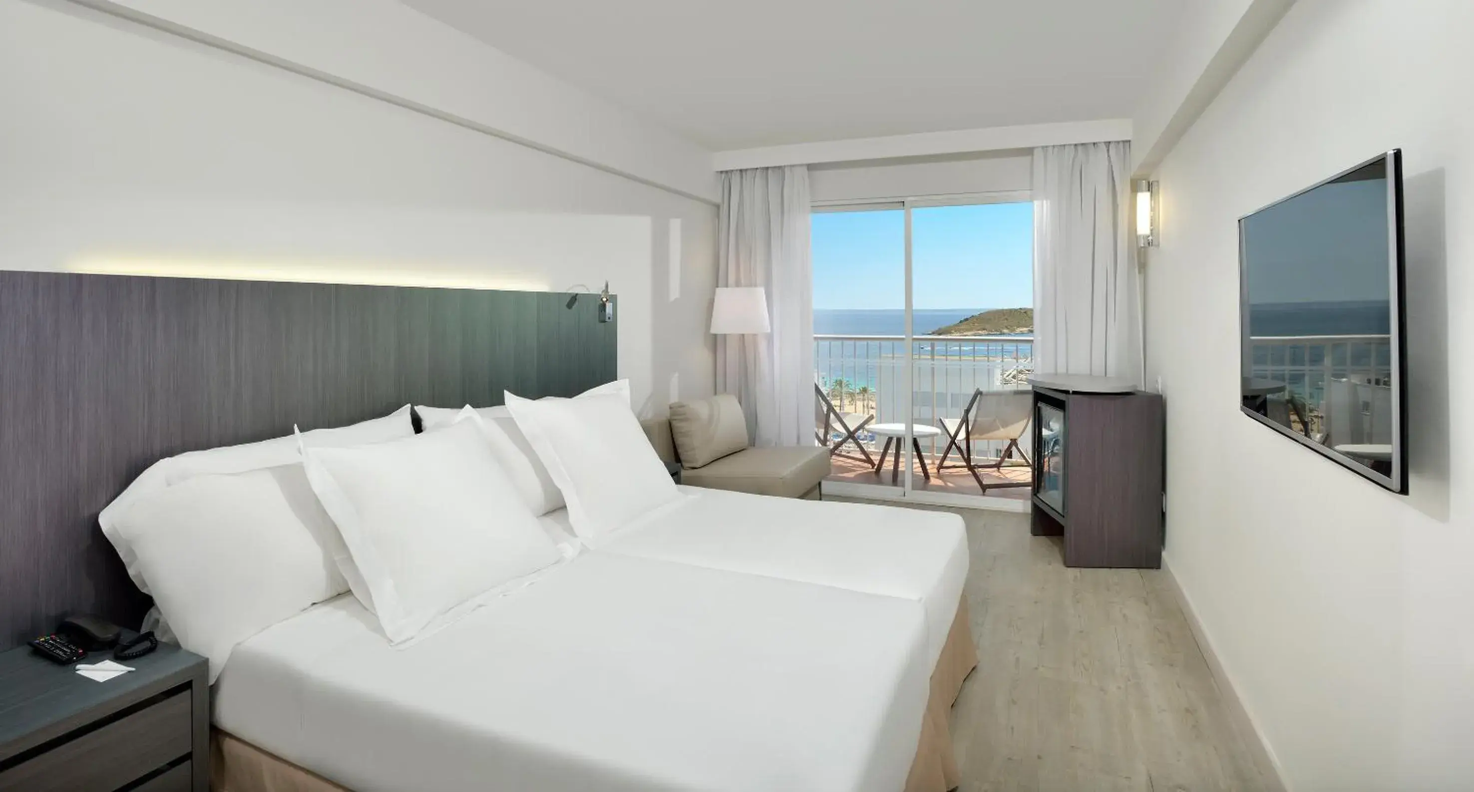 Double or Twin Room with Sea View in Sol House The Studio - Calviá Beach - Adults Only Double or Twin Room with Sea View in Sol House The Studio - Calviá Beach - Adults Only