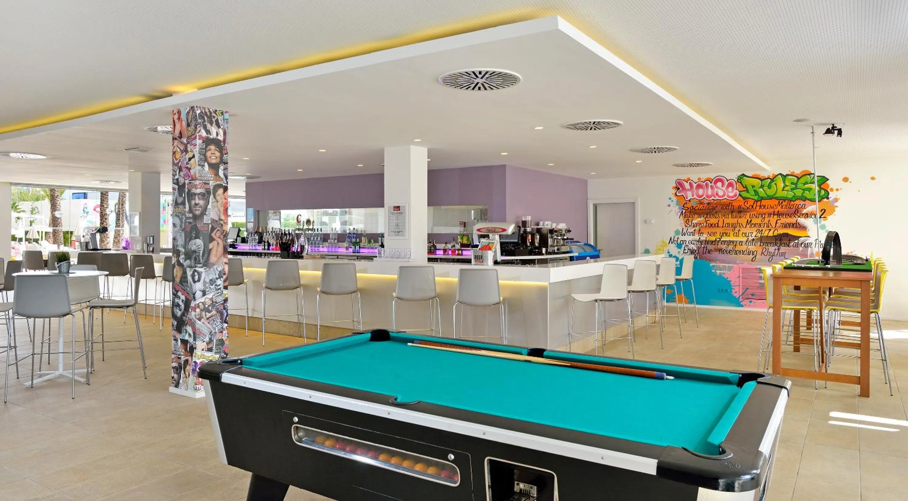 Lobby or reception in Sol House Mallorca