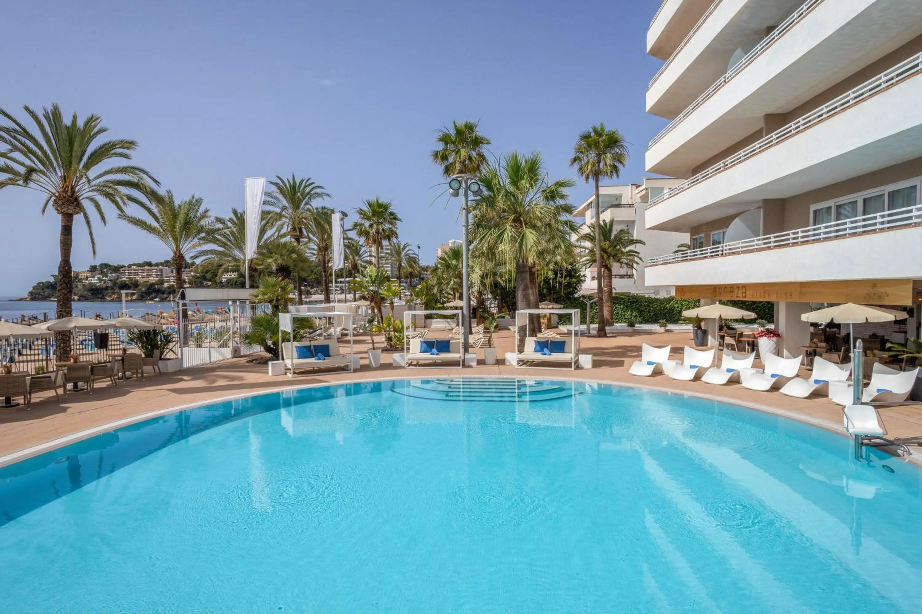 Swimming pool in Sol House Mallorca