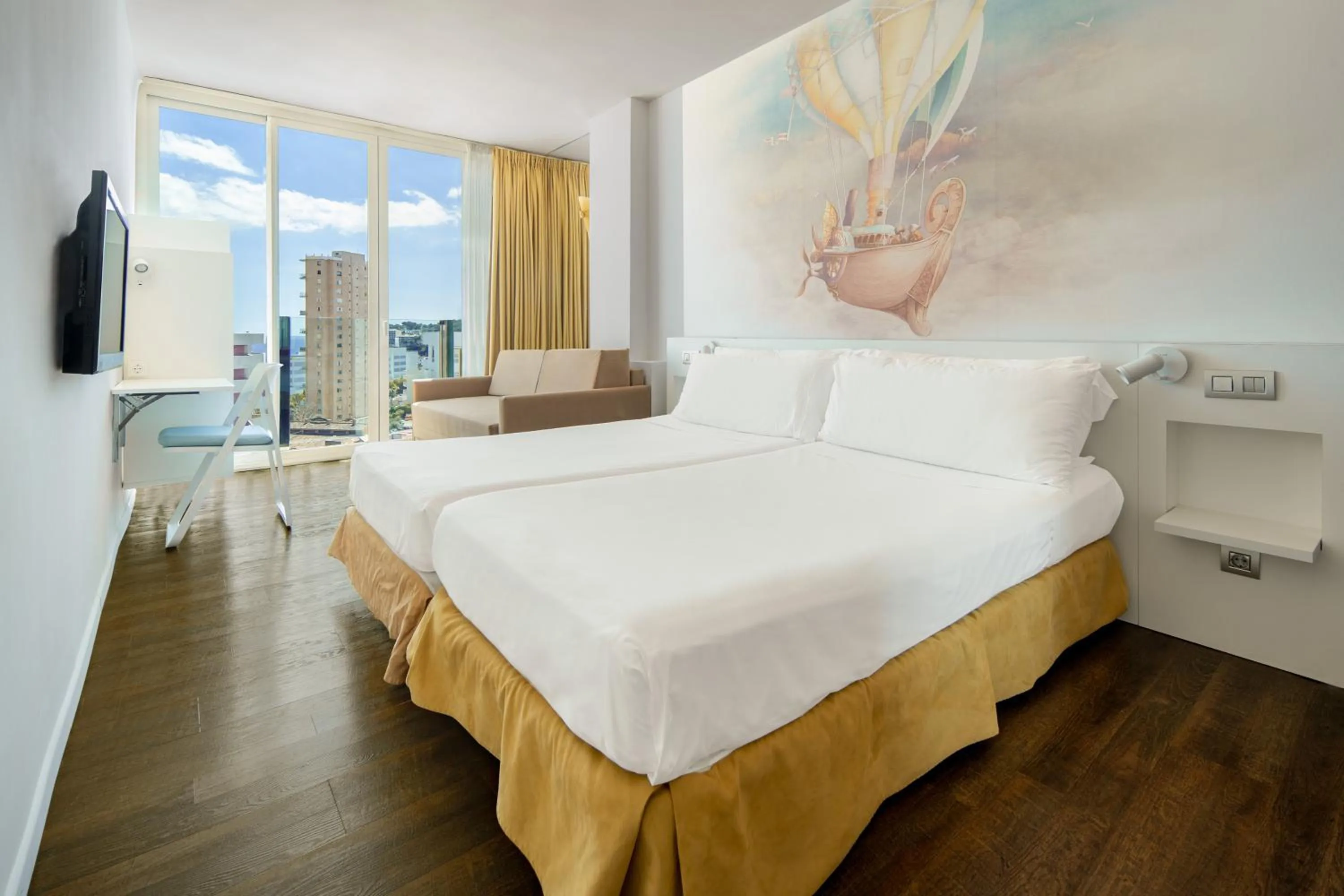 Bed in Sol Katmandu Park & Resort