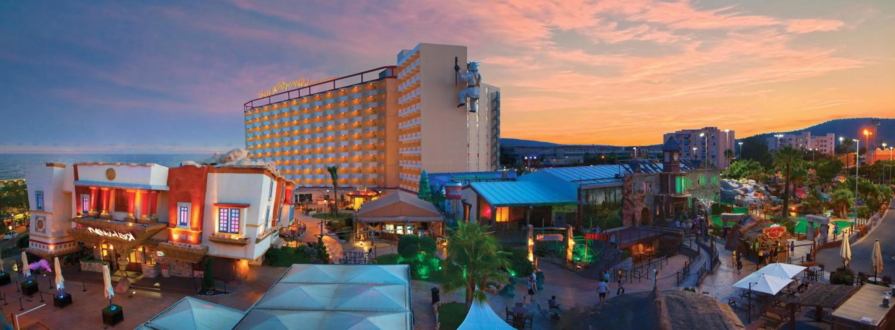 Property building in Sol Katmandu Park & Resort