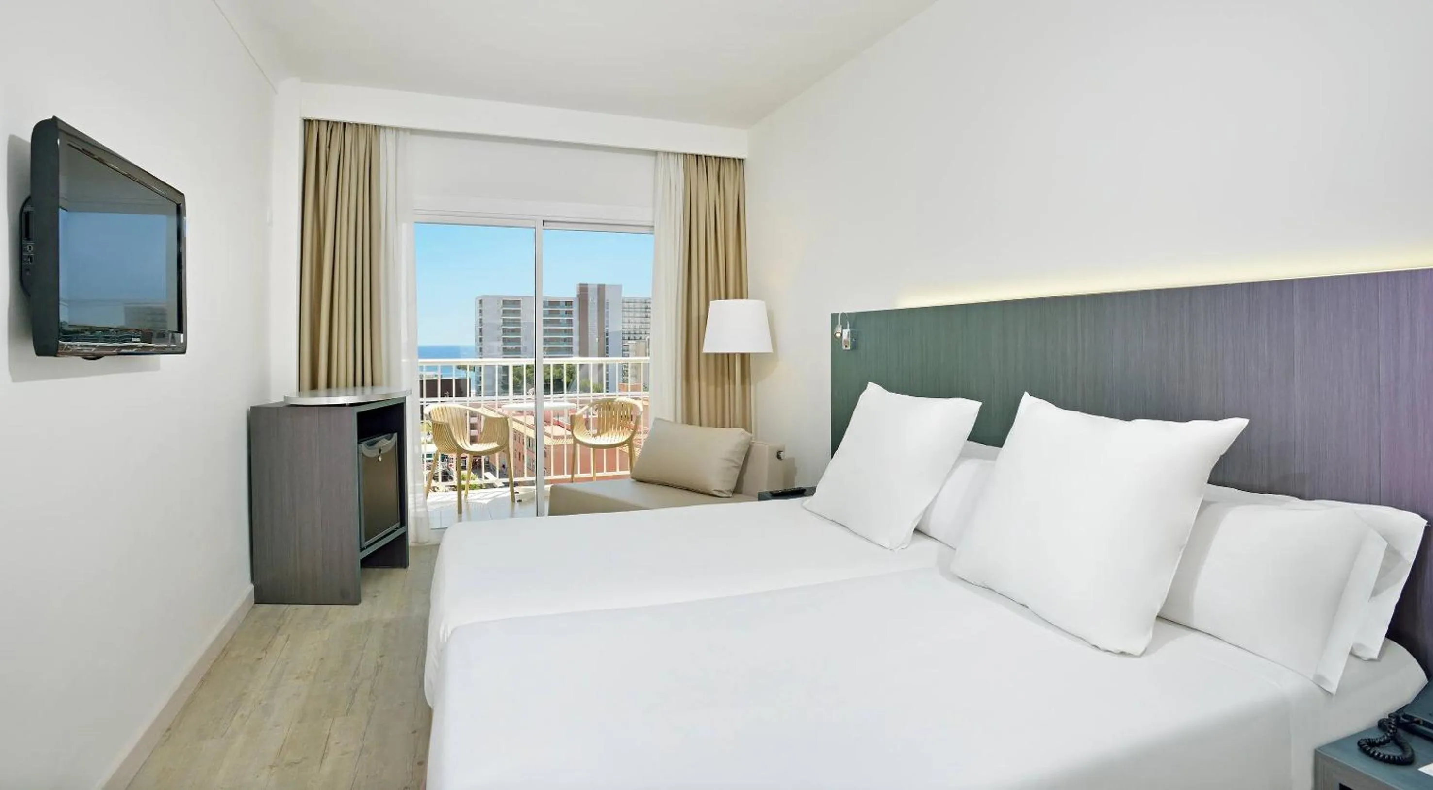 Property building, Bed in SOL Guadalupe