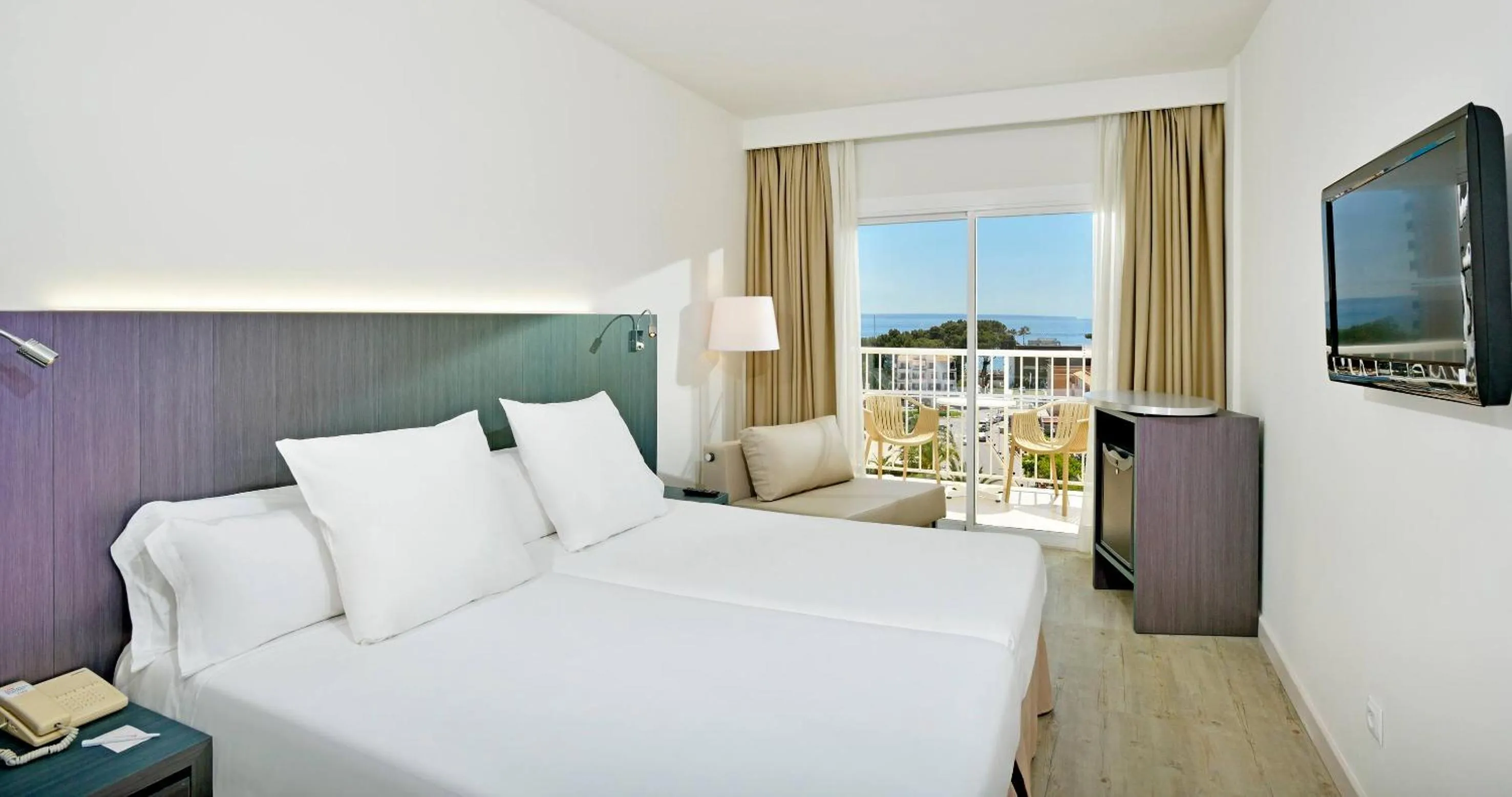 Property building, Bed in SOL Guadalupe