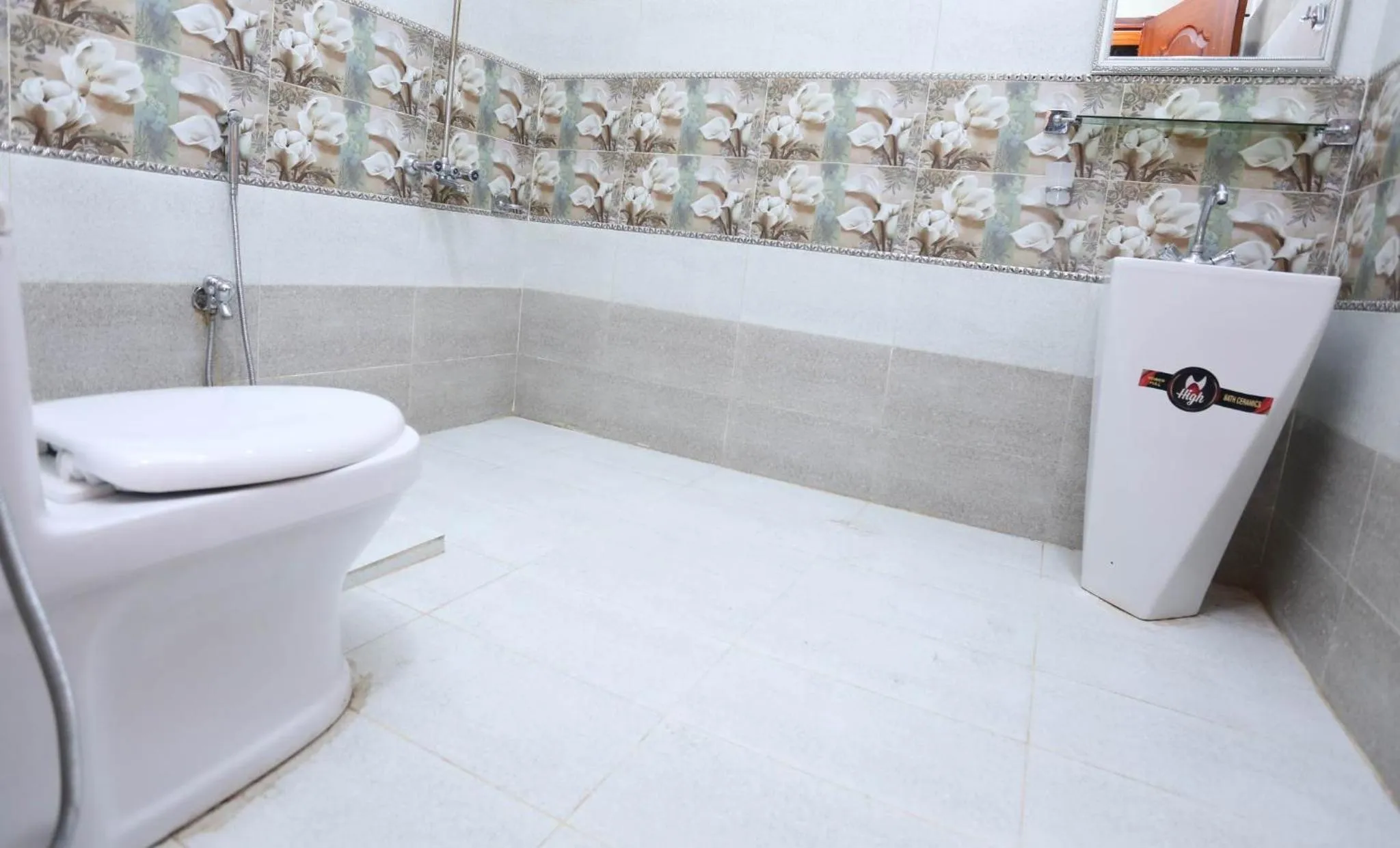 Toilet in Hotel A-One