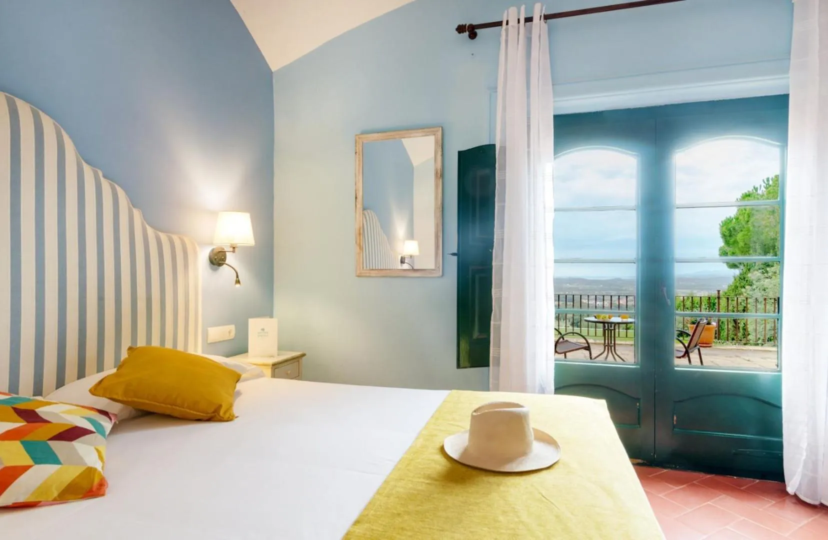 Bed in Mas Ses Vinyes - Adults Only