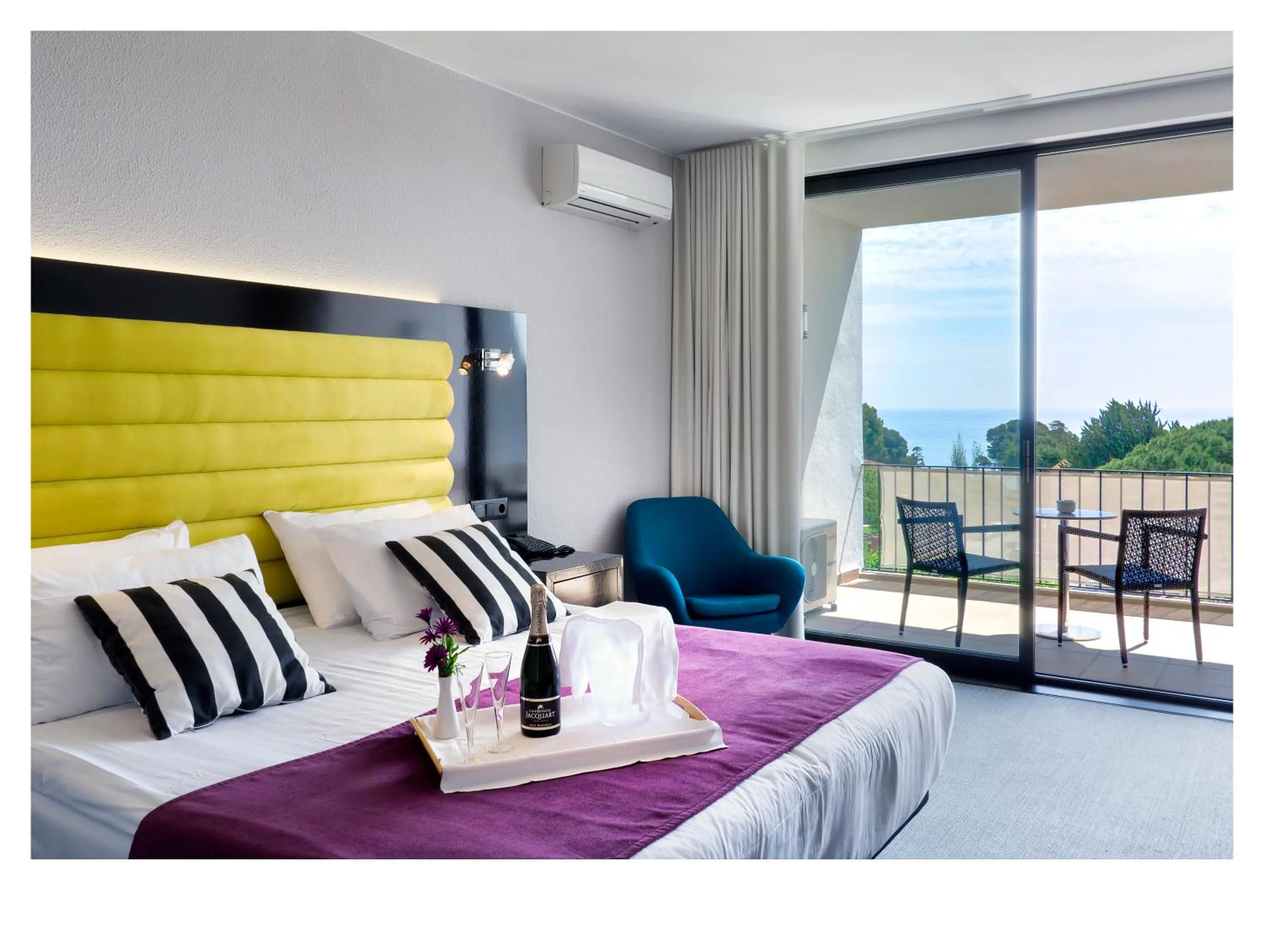 Deluxe Double Room with Terrace Sea View in Hotel Eetu Begur Affiliated by Melia
