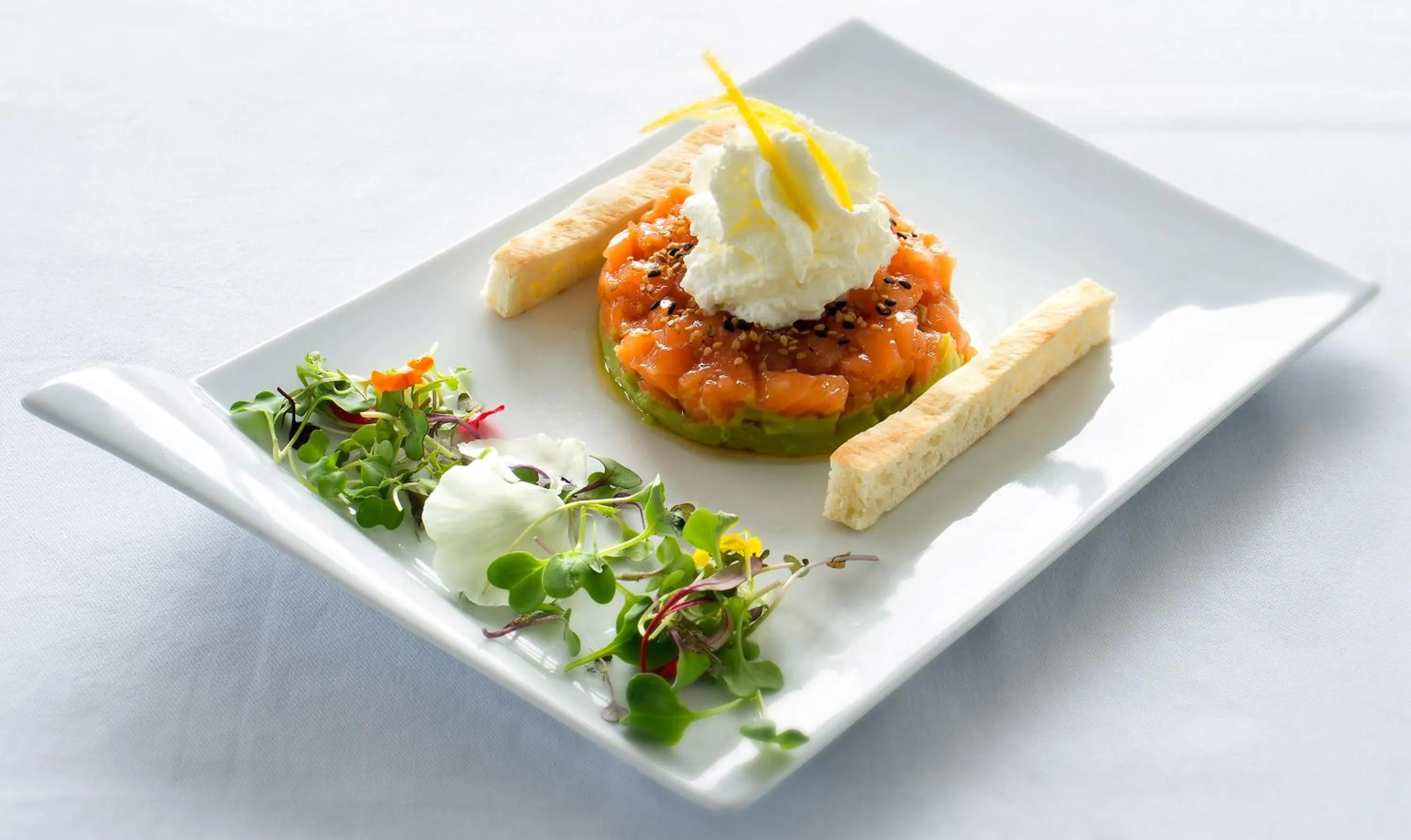 Food and drinks in Hotel Eetu Begur Affiliated by Melia