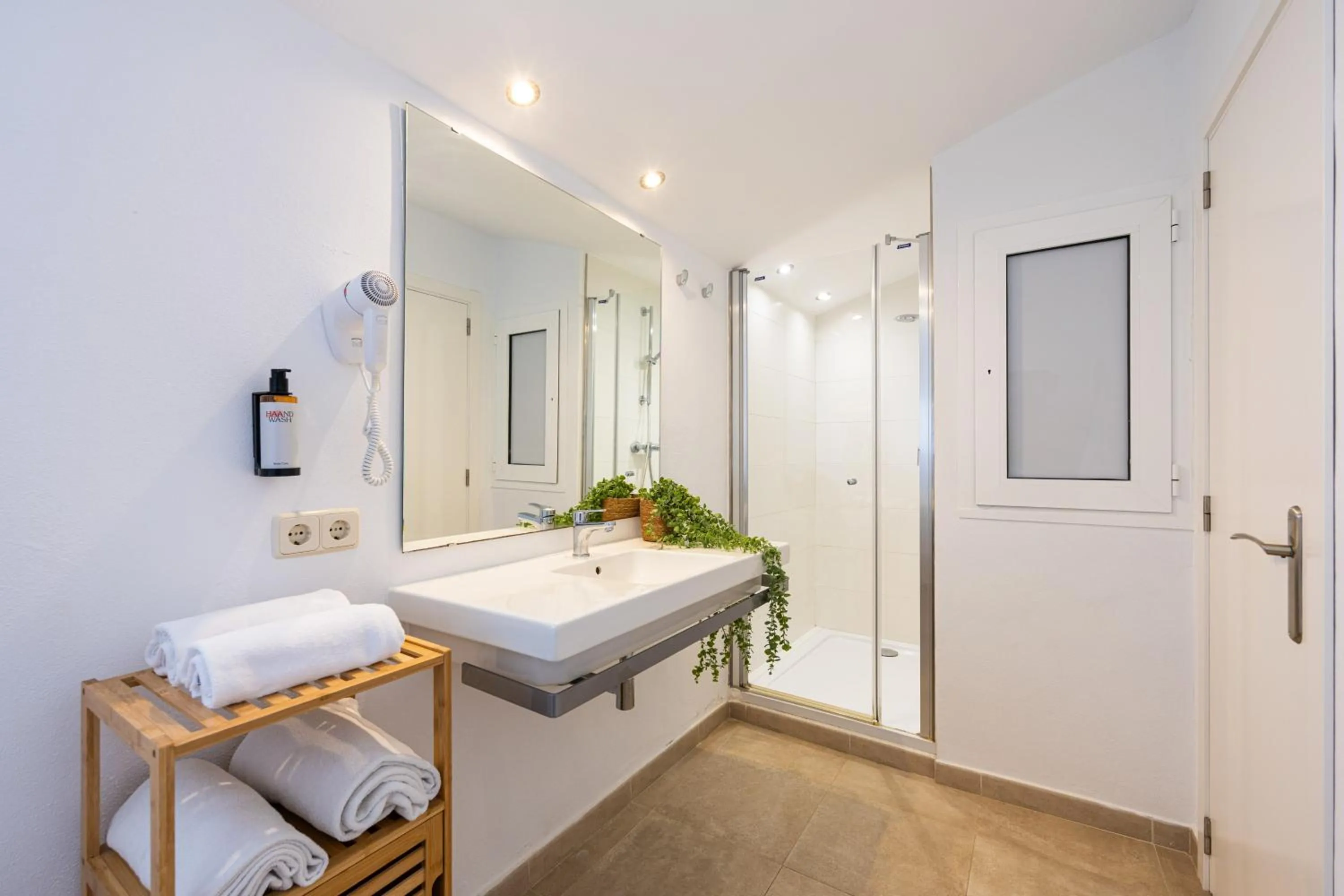 Bathroom in Sol Cala d´Or Apartamentos