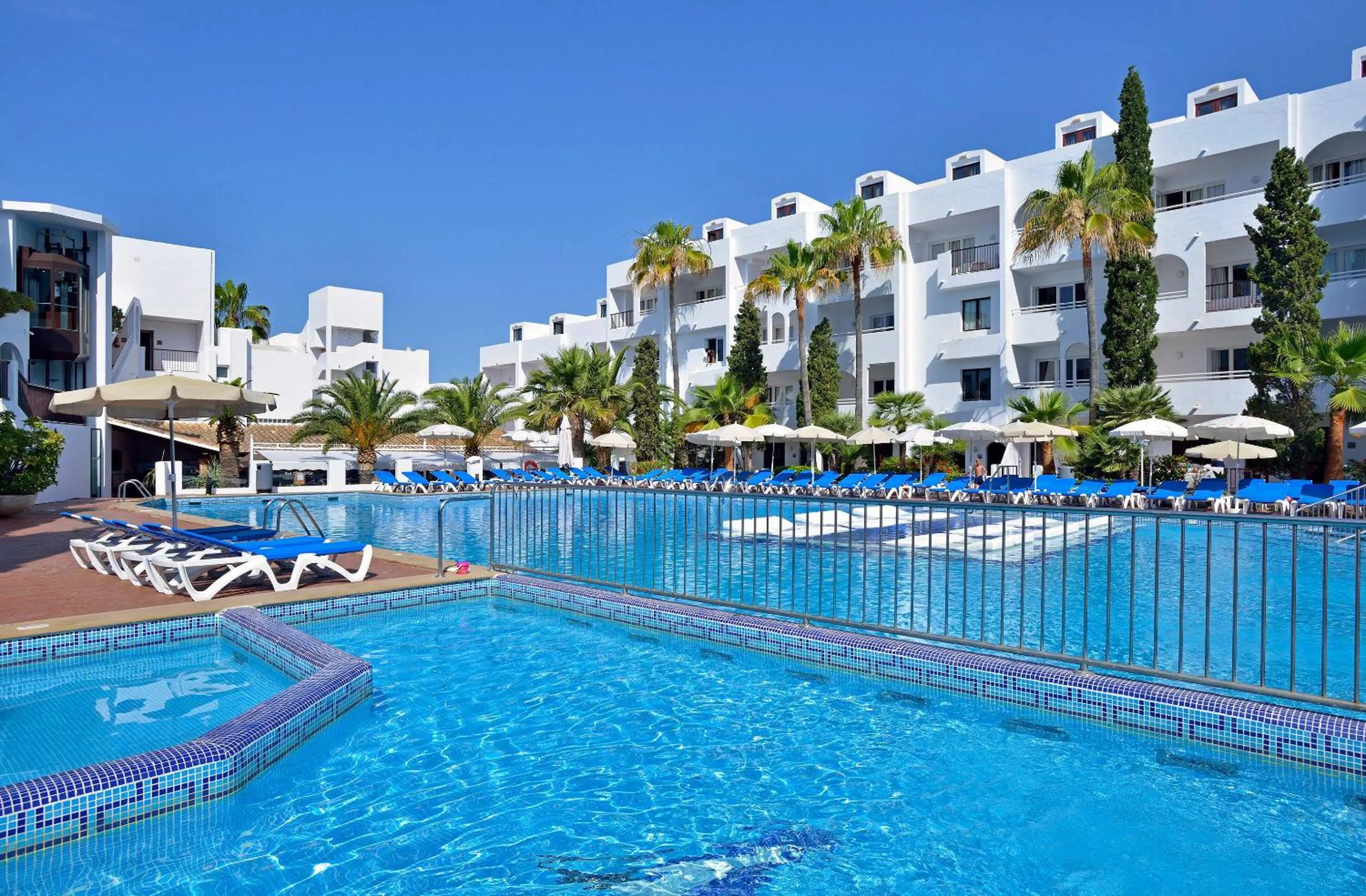 Property building in Sol Cala d´Or Apartamentos