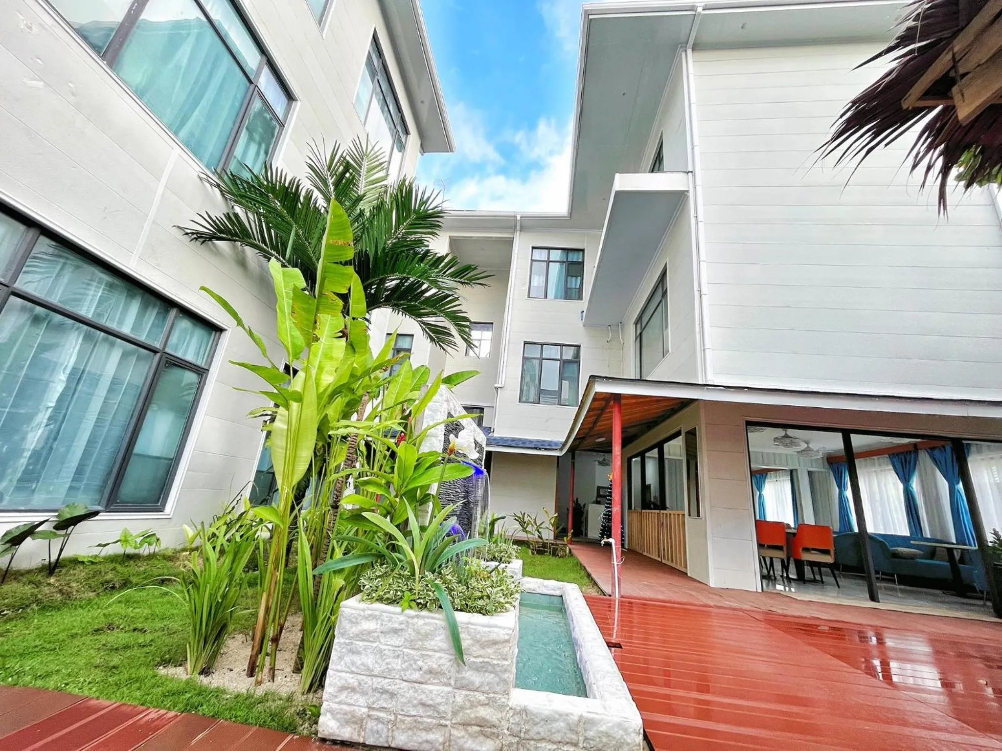 Siargao Seasky Resort