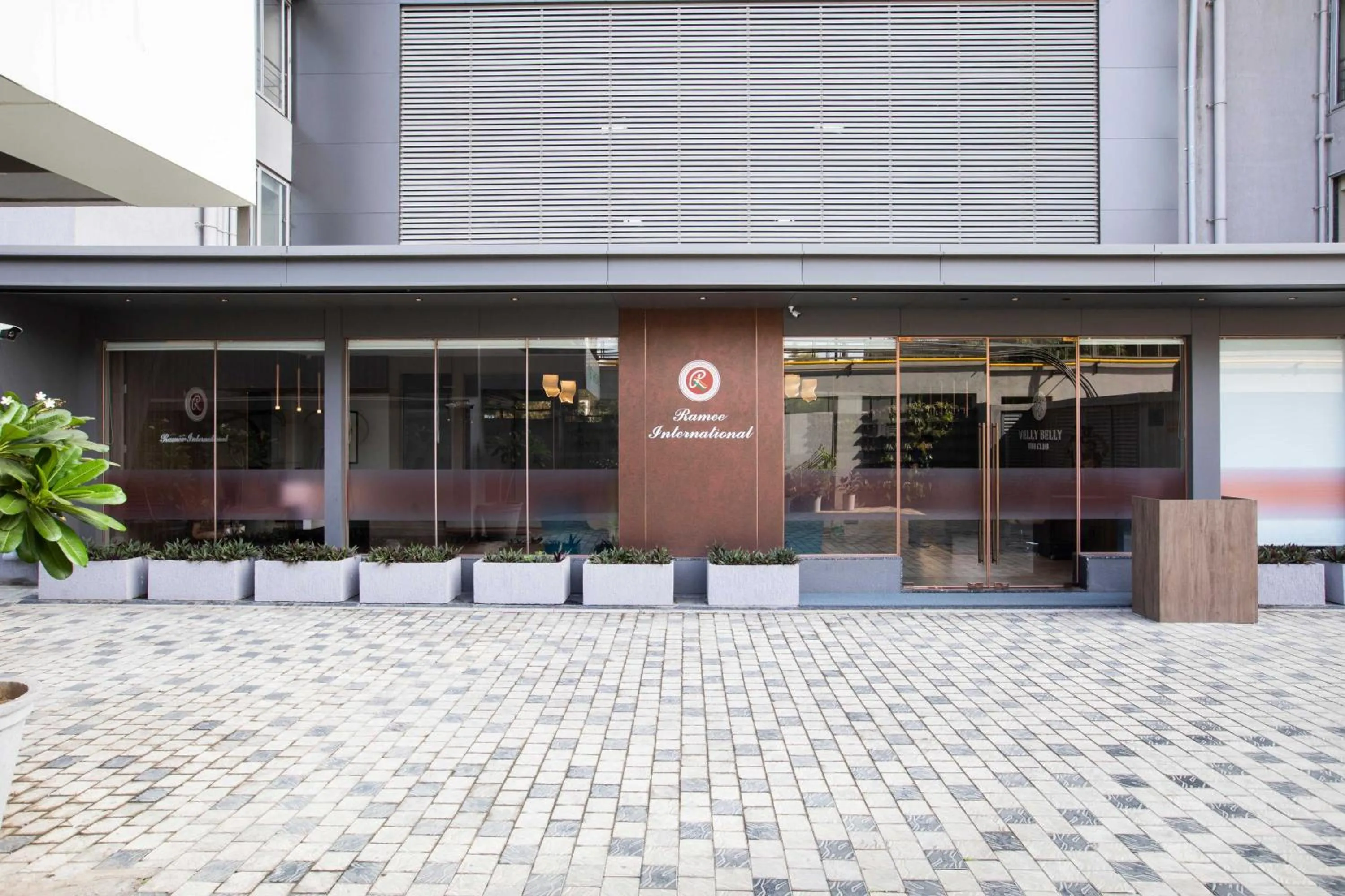 Facade/entrance in Ramee International Surat