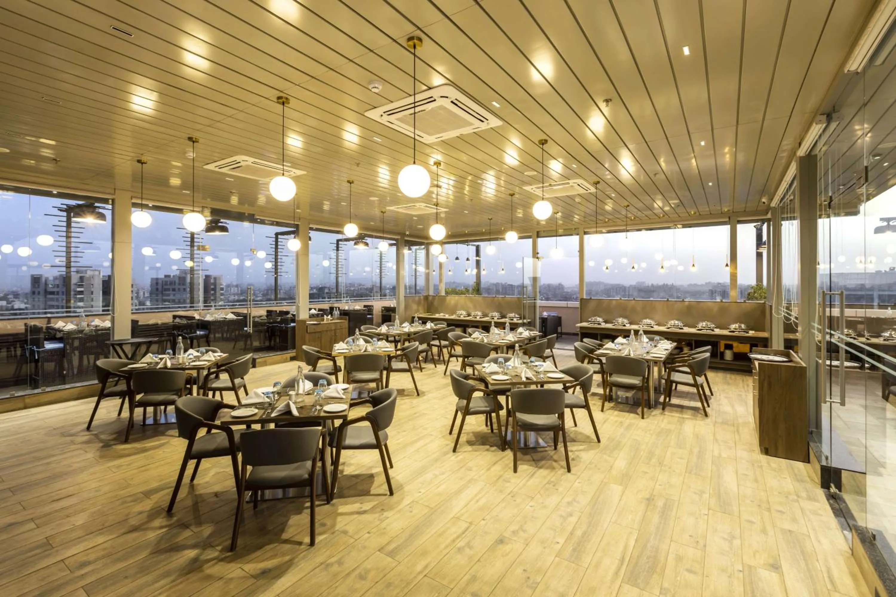 Restaurant/places to eat in Ramee International Surat