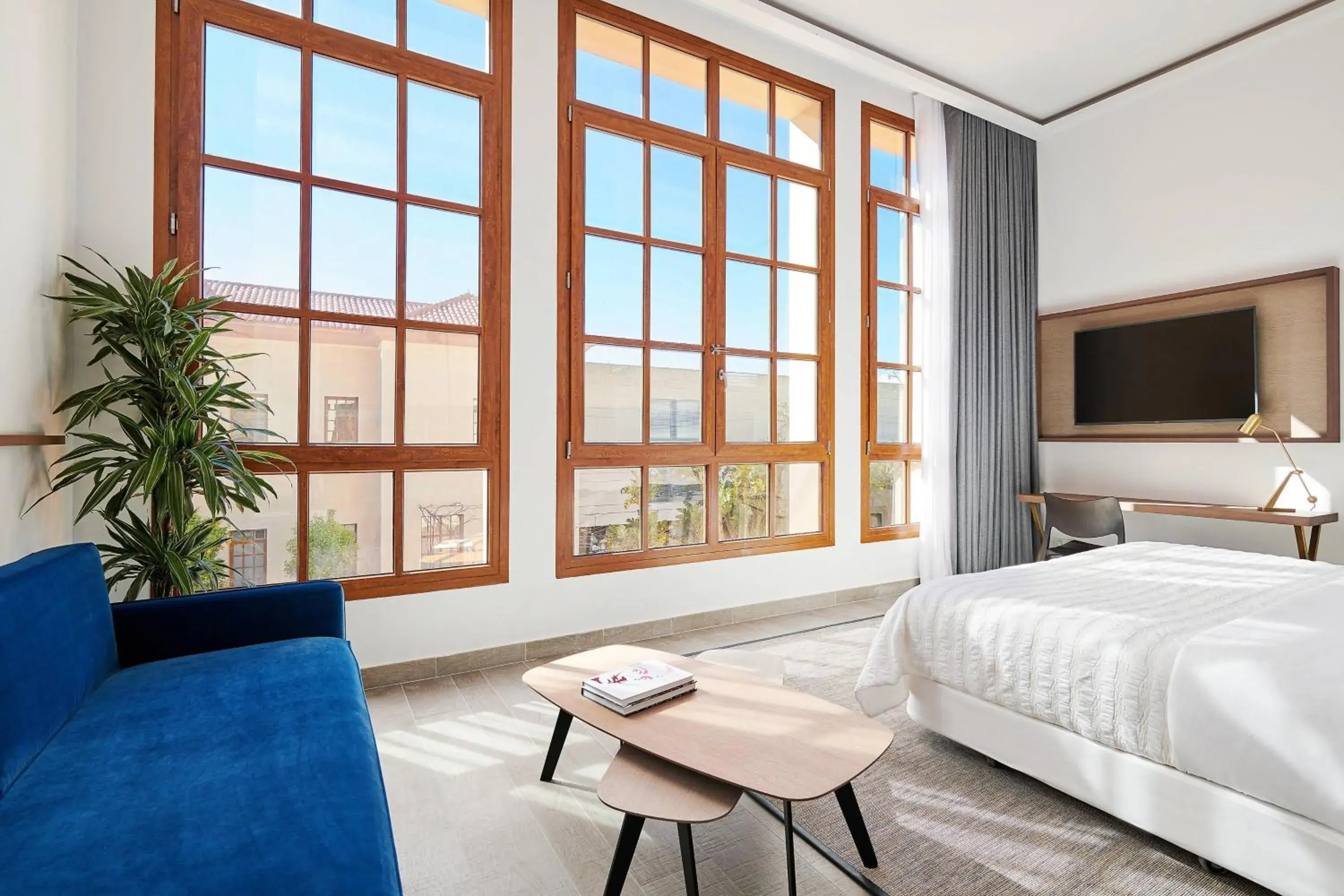 Deluxe King Room with Garden View in Le Meridien Ra Beach Hotel and Spa Deluxe King Room with Garden View in Le Meridien Ra Beach Hotel and Spa