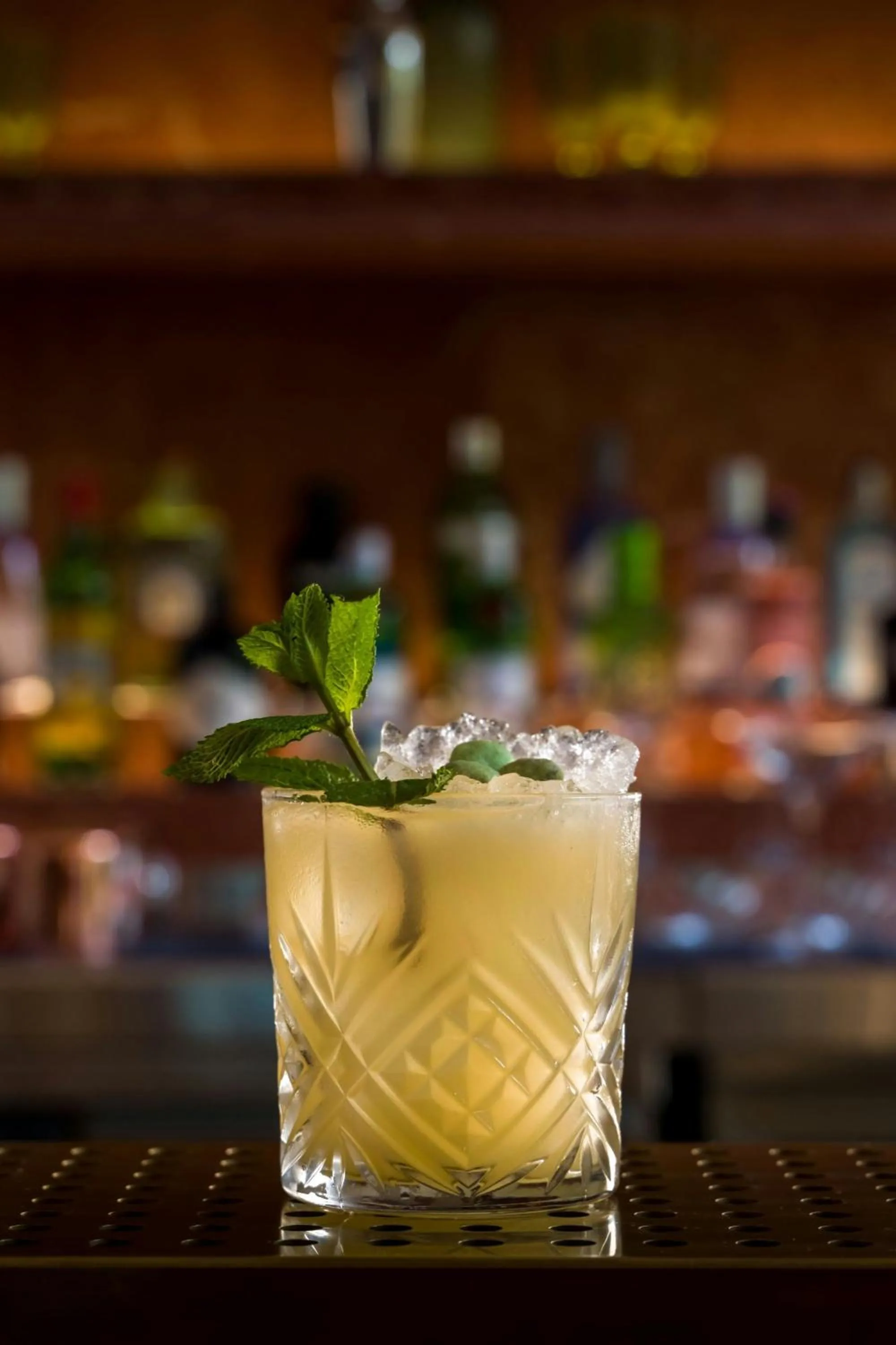 Lounge or bar in Le Meridien Ra Beach Hotel and Spa