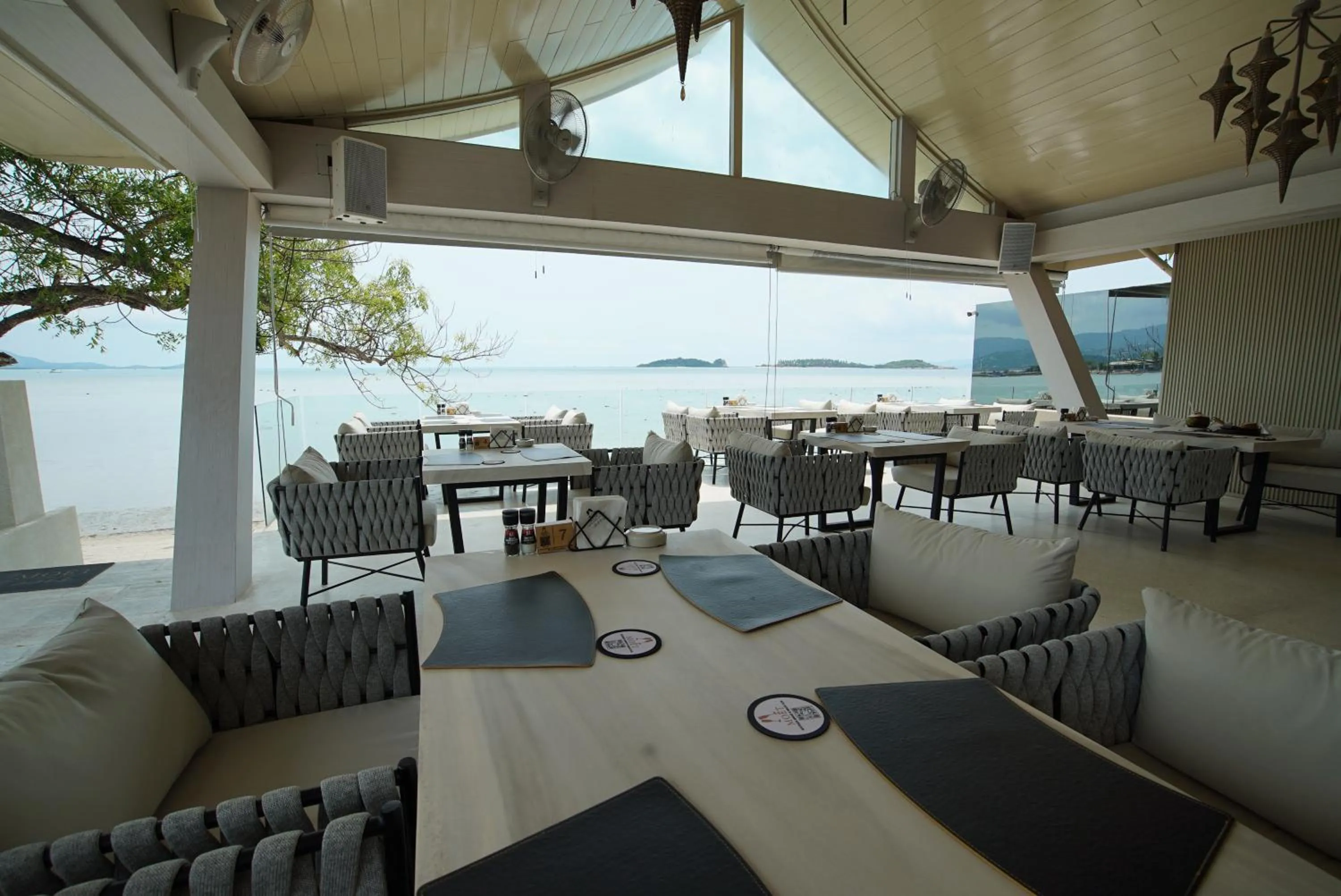 Restaurant/places to eat in Allure Resort