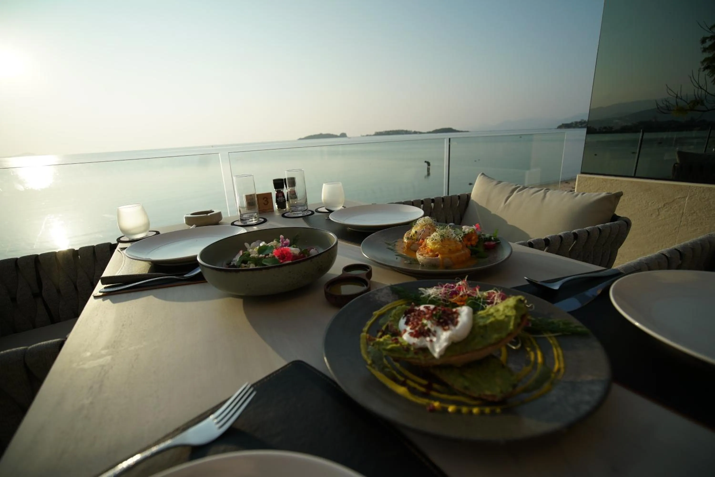 Restaurant/places to eat in Allure Resort