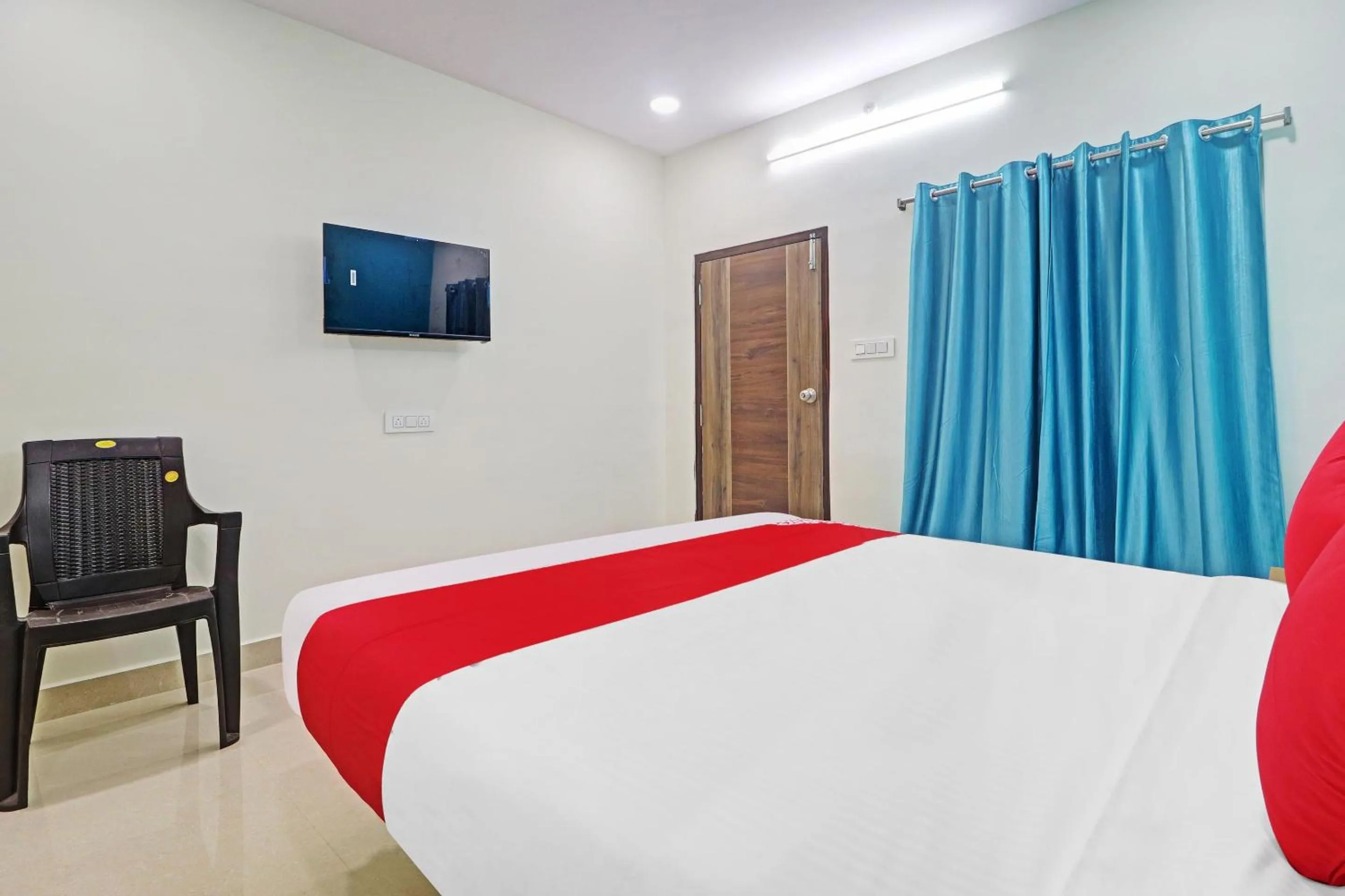 Bedroom, Bed in Super Hotel O Langar Houz Near Golconda Fort