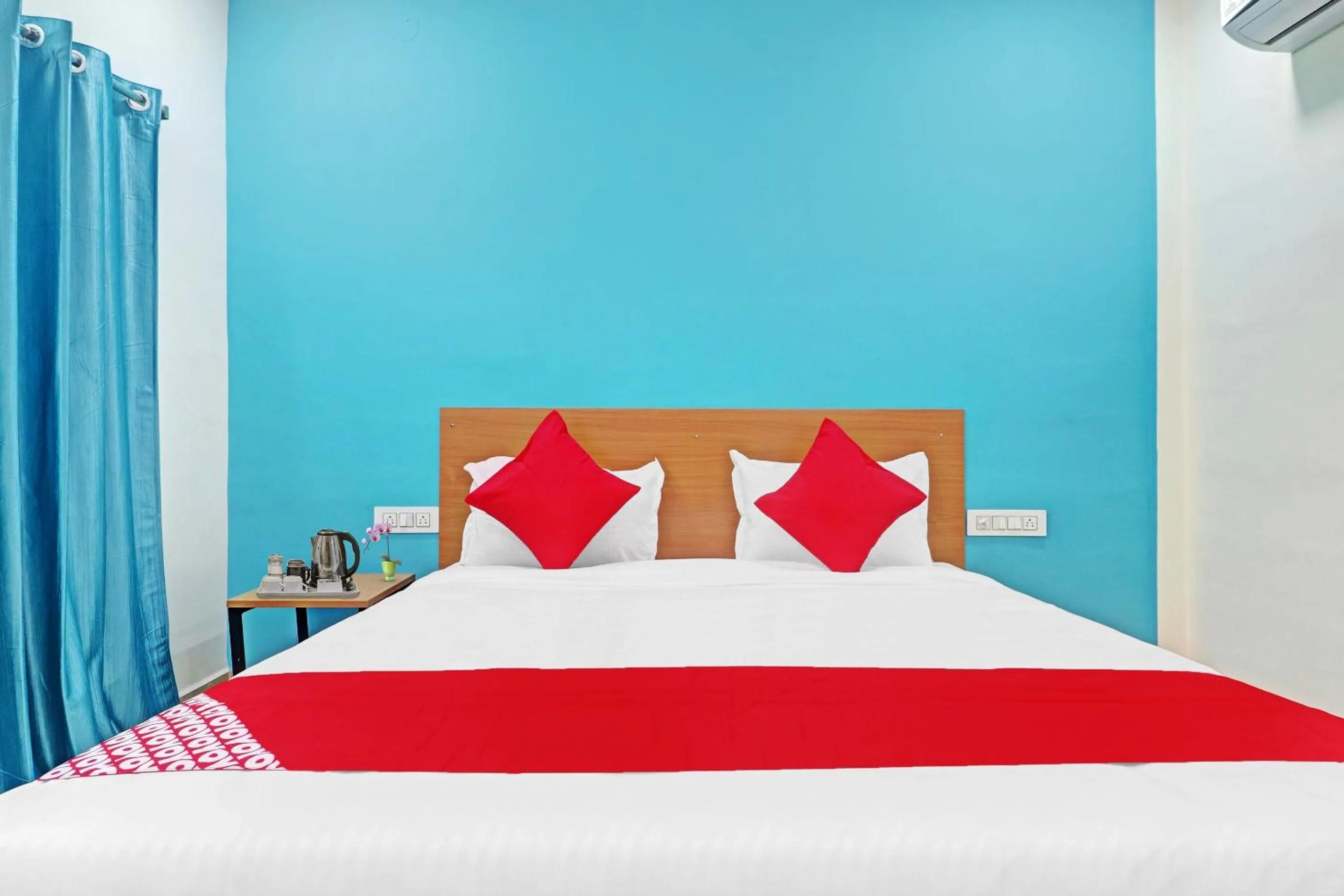 Bedroom, Bed in Super Hotel O Langar Houz Near Golconda Fort