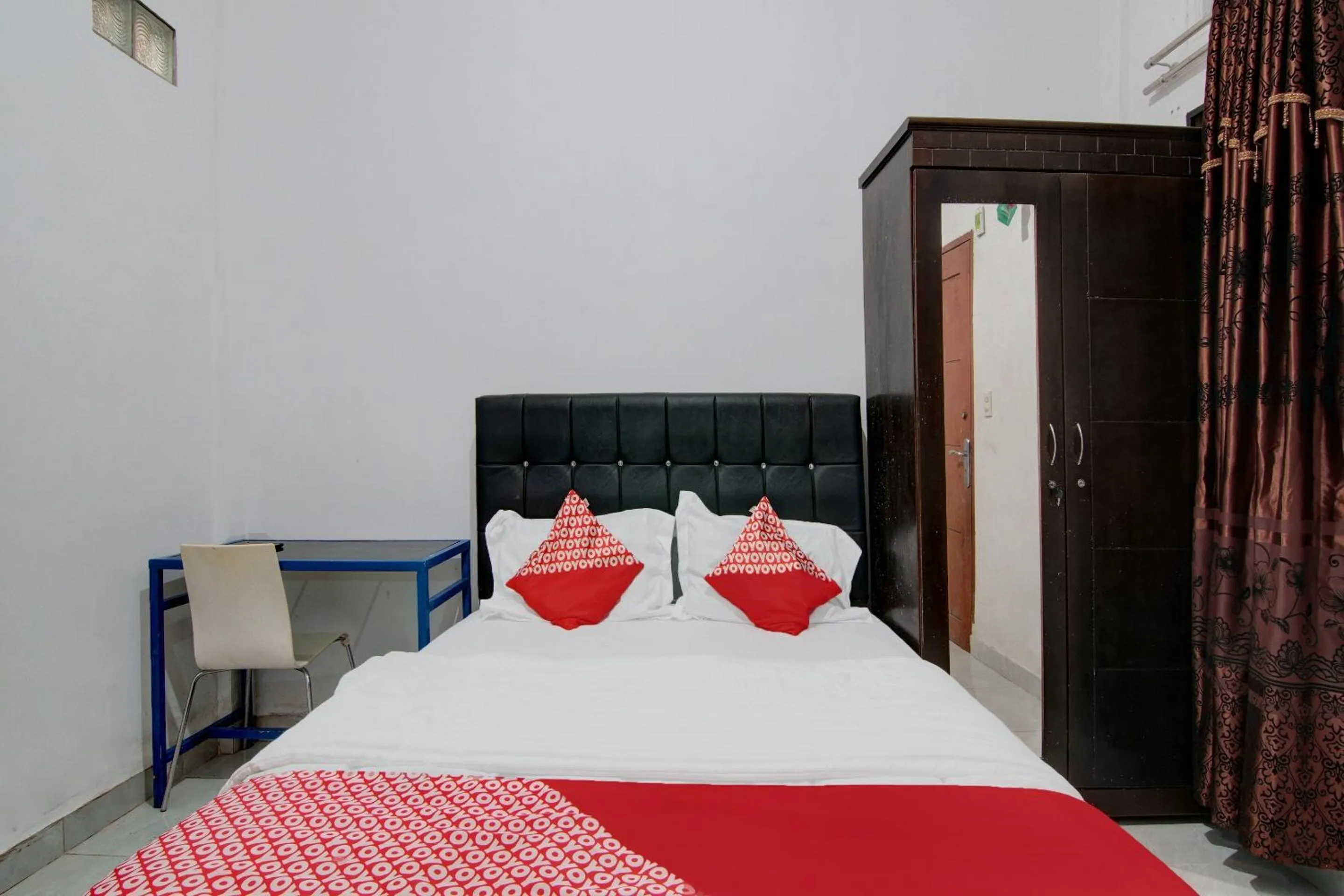 Bedroom, Bed in Hotel O Dinda Homestay Syariah