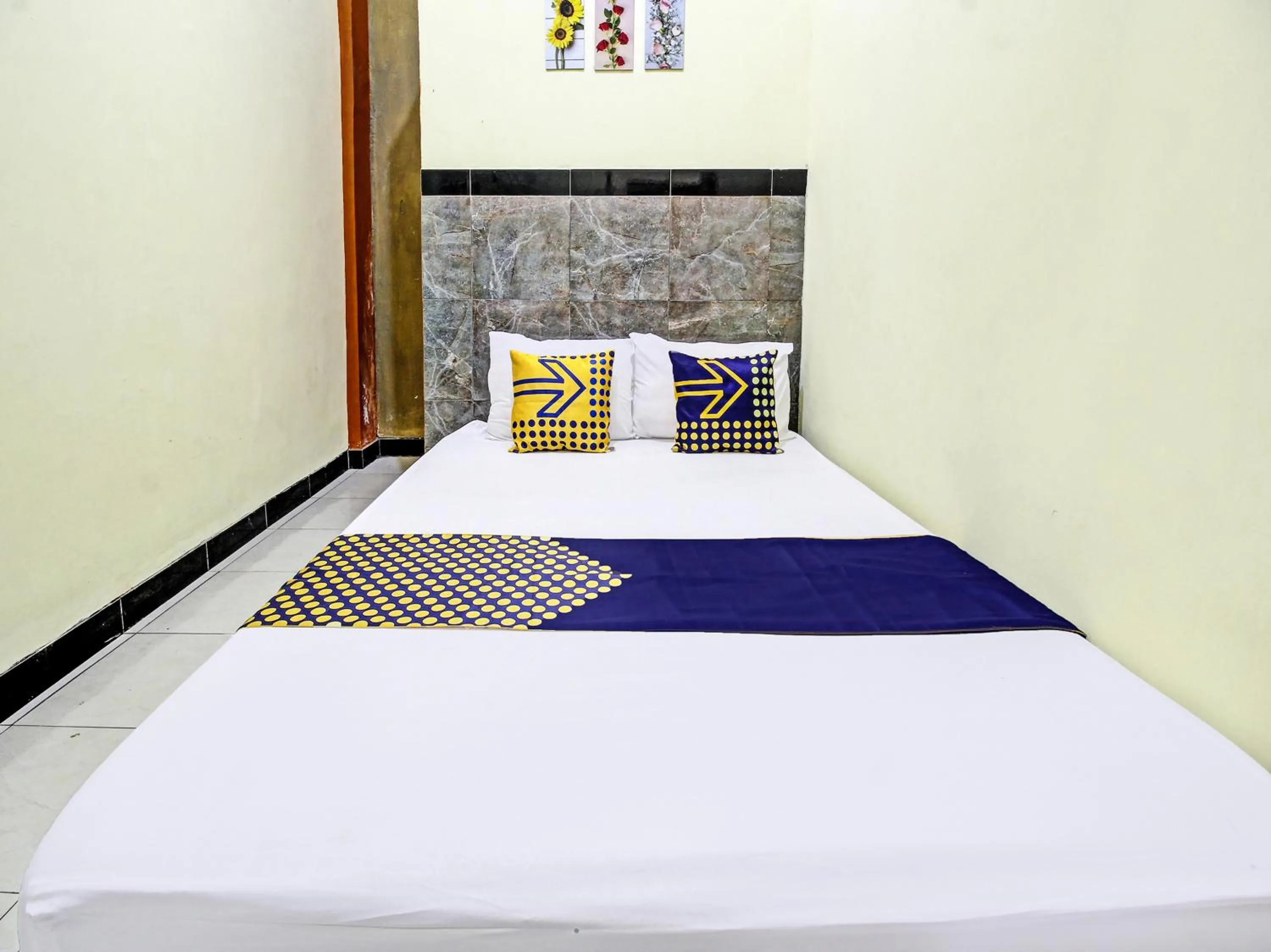 Bedroom, Bed in Hotel O Chikam House Syariah