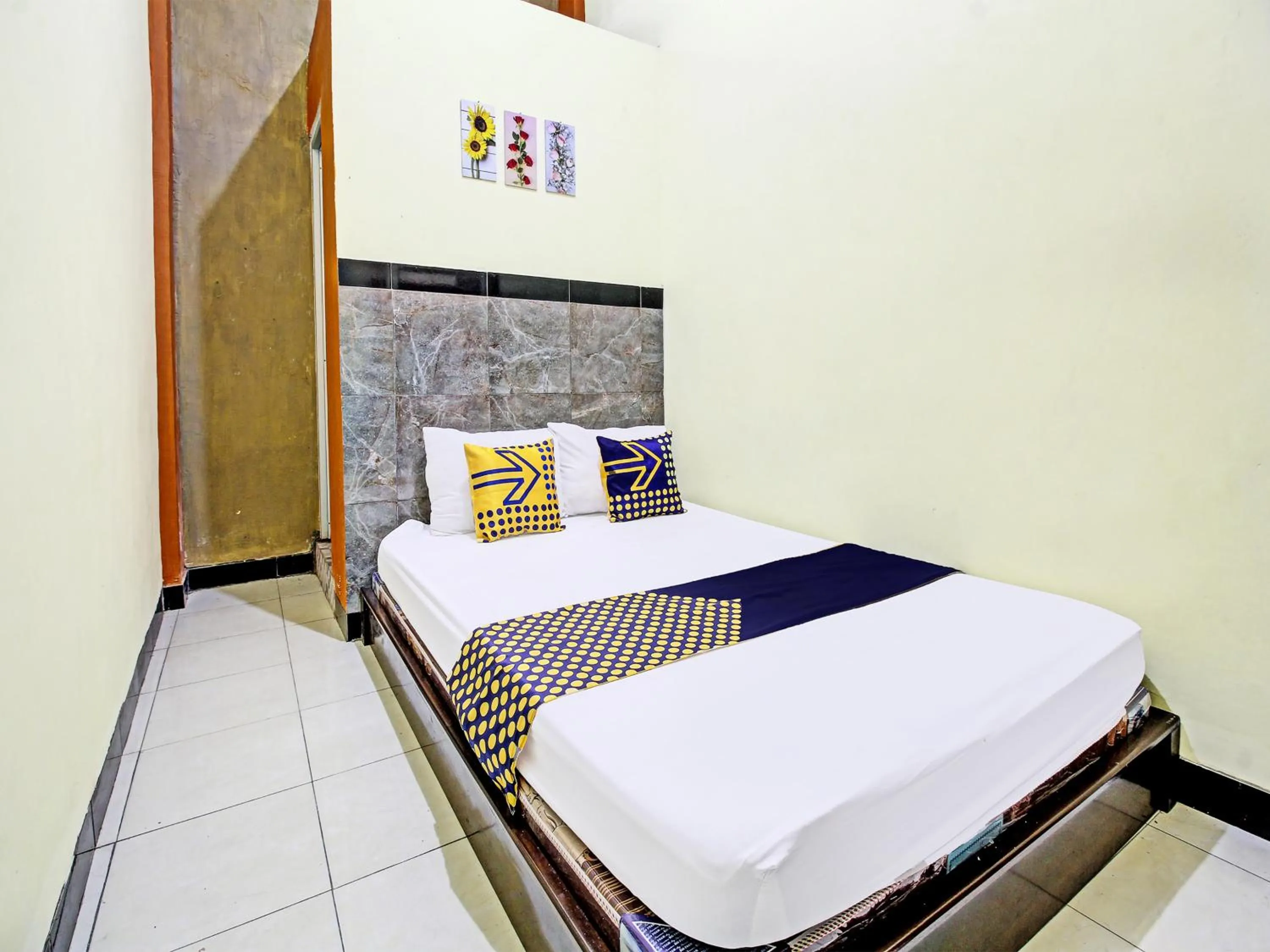 Bedroom, Bed in Hotel O Chikam House Syariah