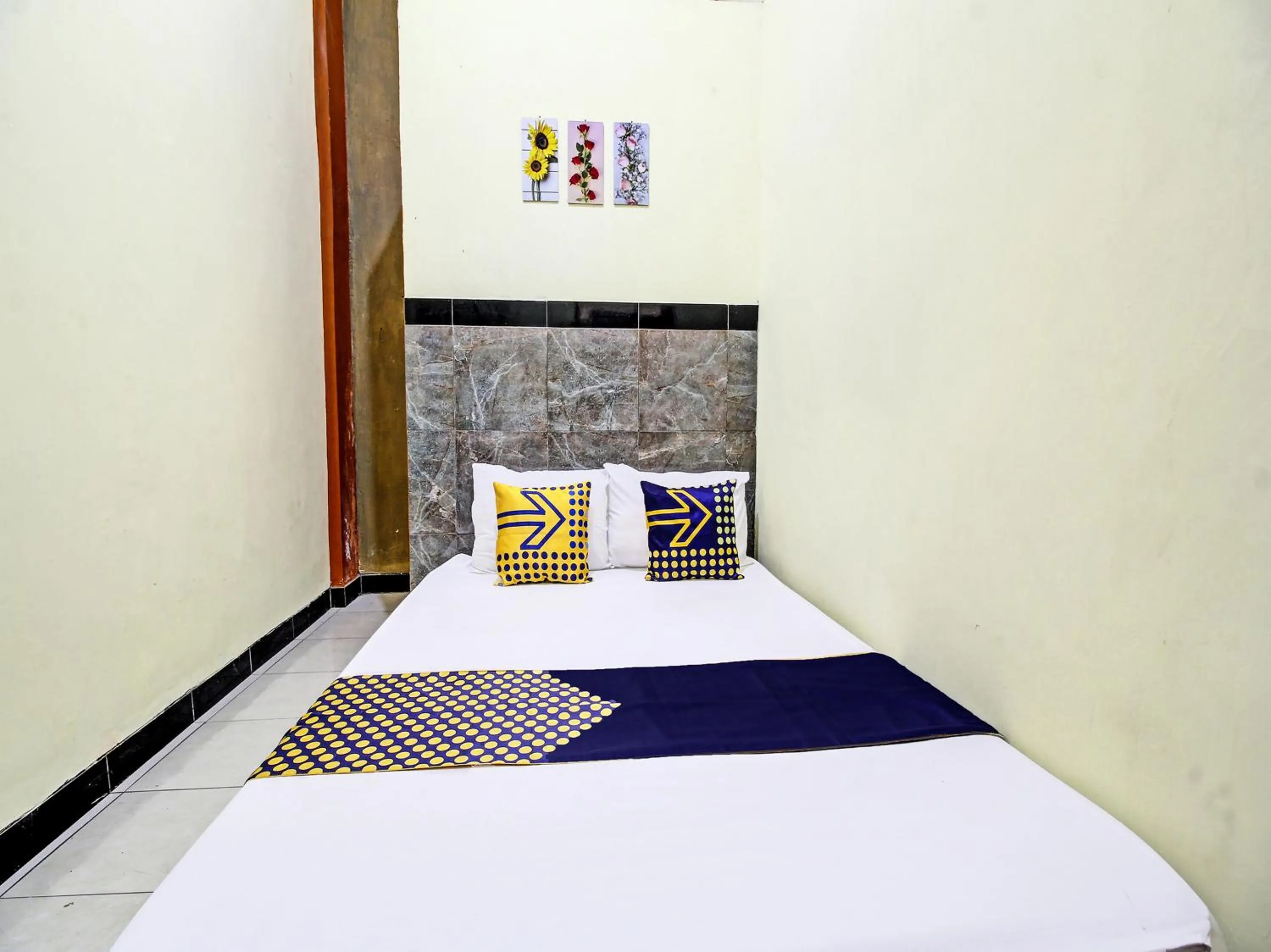 Bedroom, Bed in Hotel O Chikam House Syariah