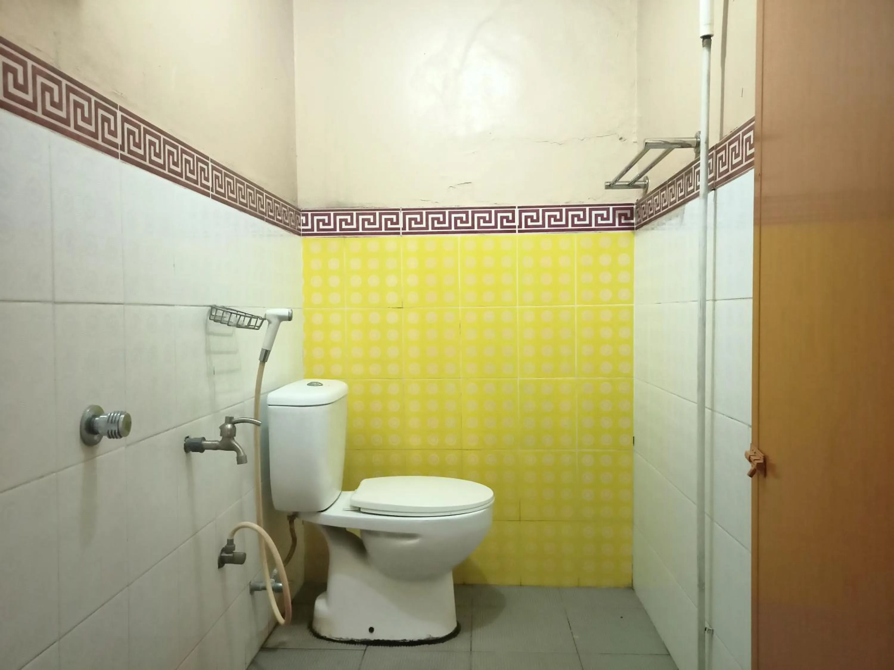 Bathroom in Hotel O Syariah Sumber Mulya NunukanNearAlun - Alun Kota Nunukan