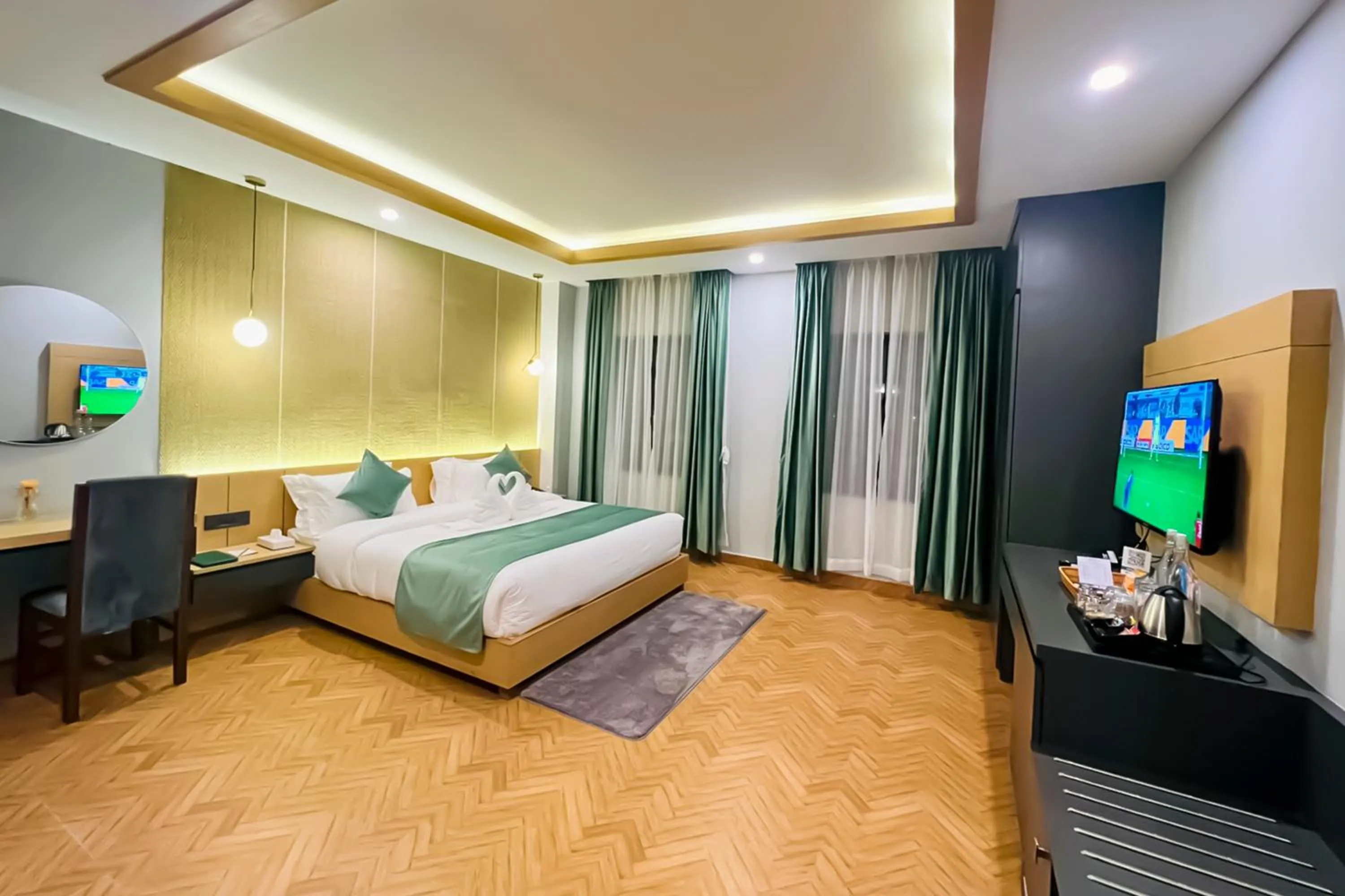 Communal lounge/ TV room, Bed in Hotel Aikawa