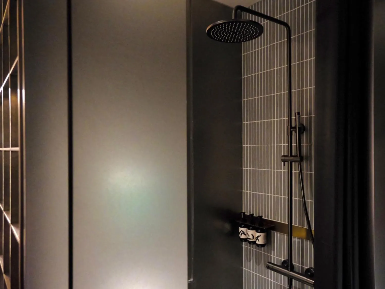 Shower in NOA Hotel SHENZHEN LUOHU