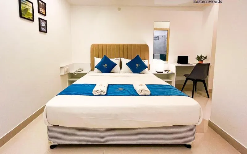 Bed in Easternwoods Hotels